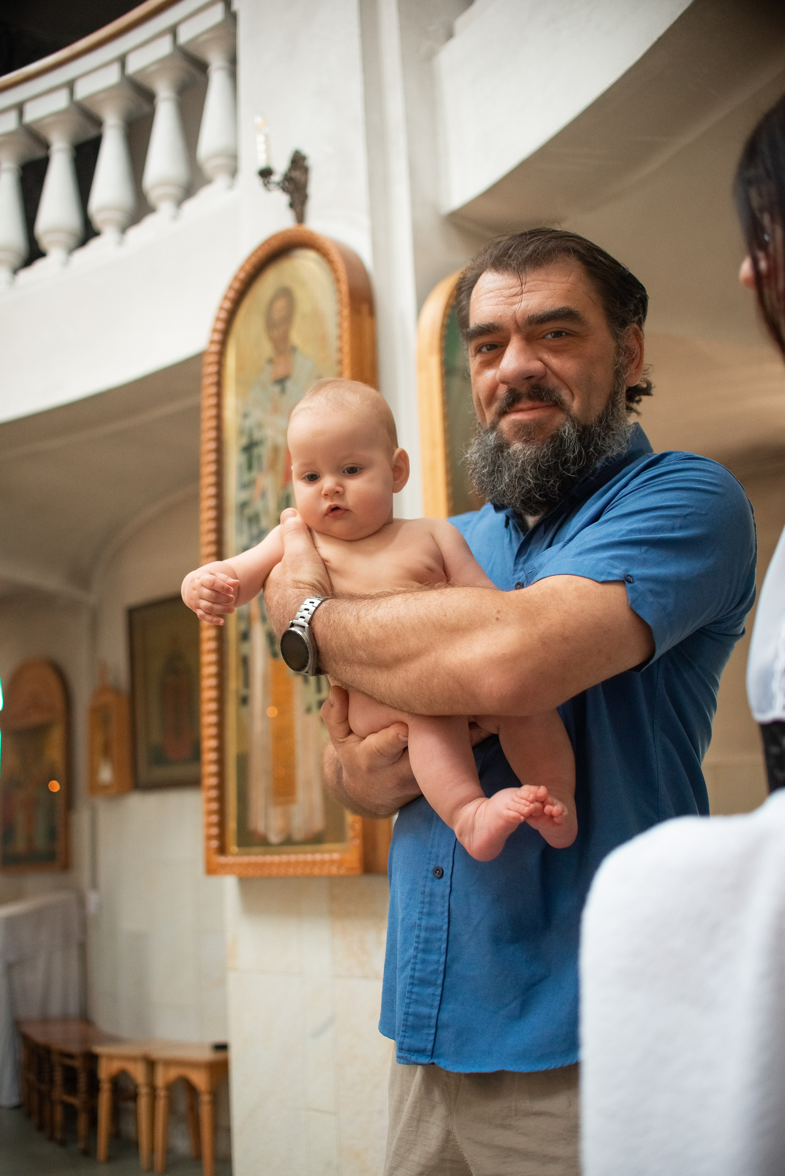 Крещение Дианы в хр. Иконы Минской. Семейный фотограф на выписку из роддома и крещение Минск Настя Гришук