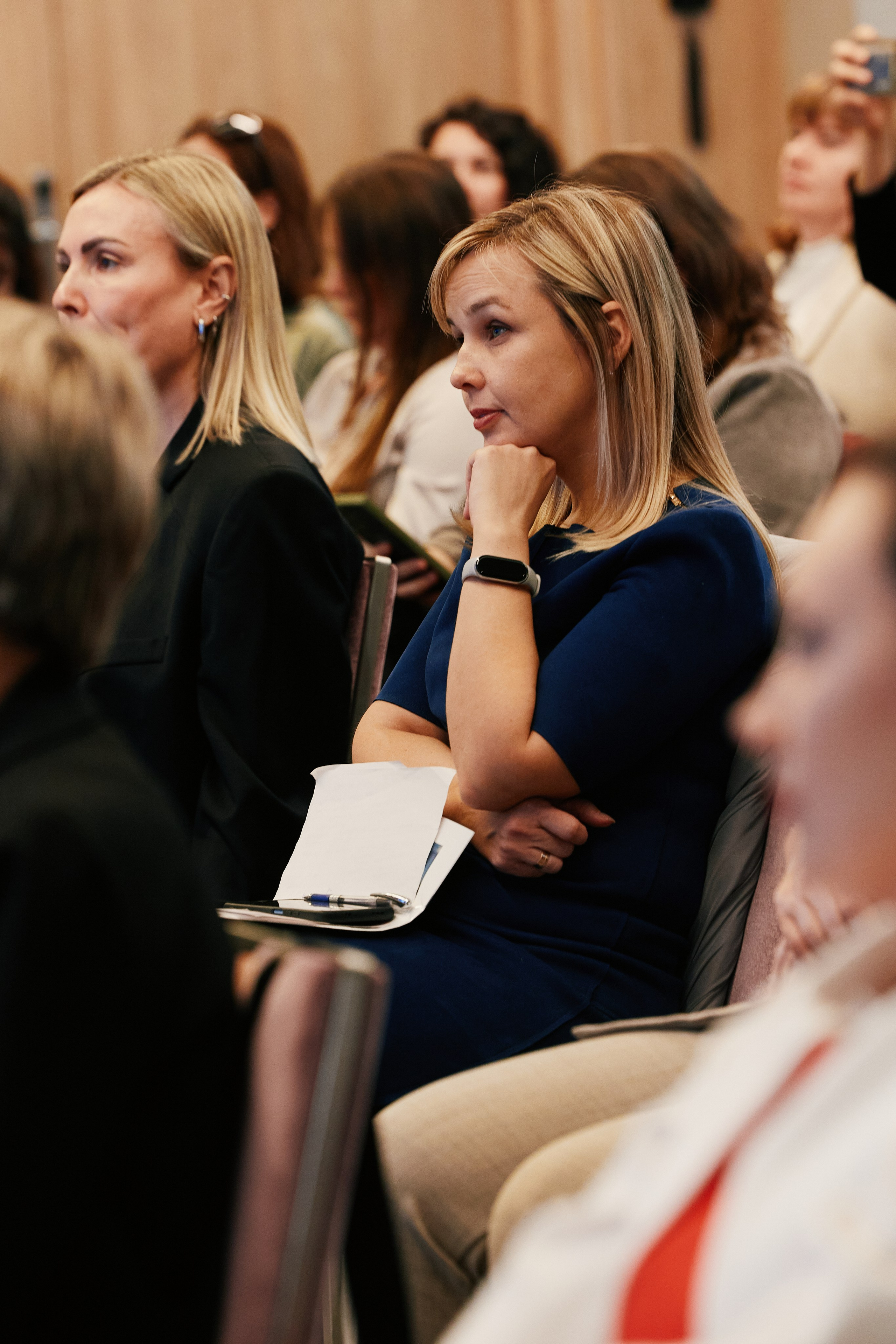 Современная женщина в Hilton 26.10. Свадебный репортажный фотограф краснодар максим дремов дрёмов фотосессия студия цена