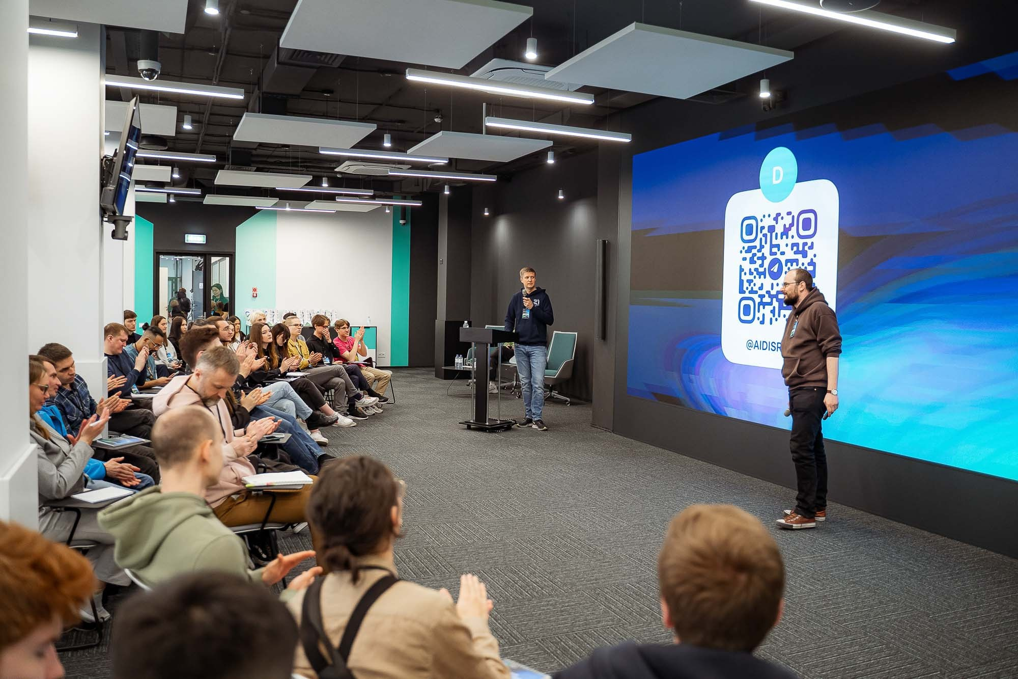 СБЕР AIJ в Школе 21. Сергей Кошкин. Репортажная и ивент-фотография в Сургуте