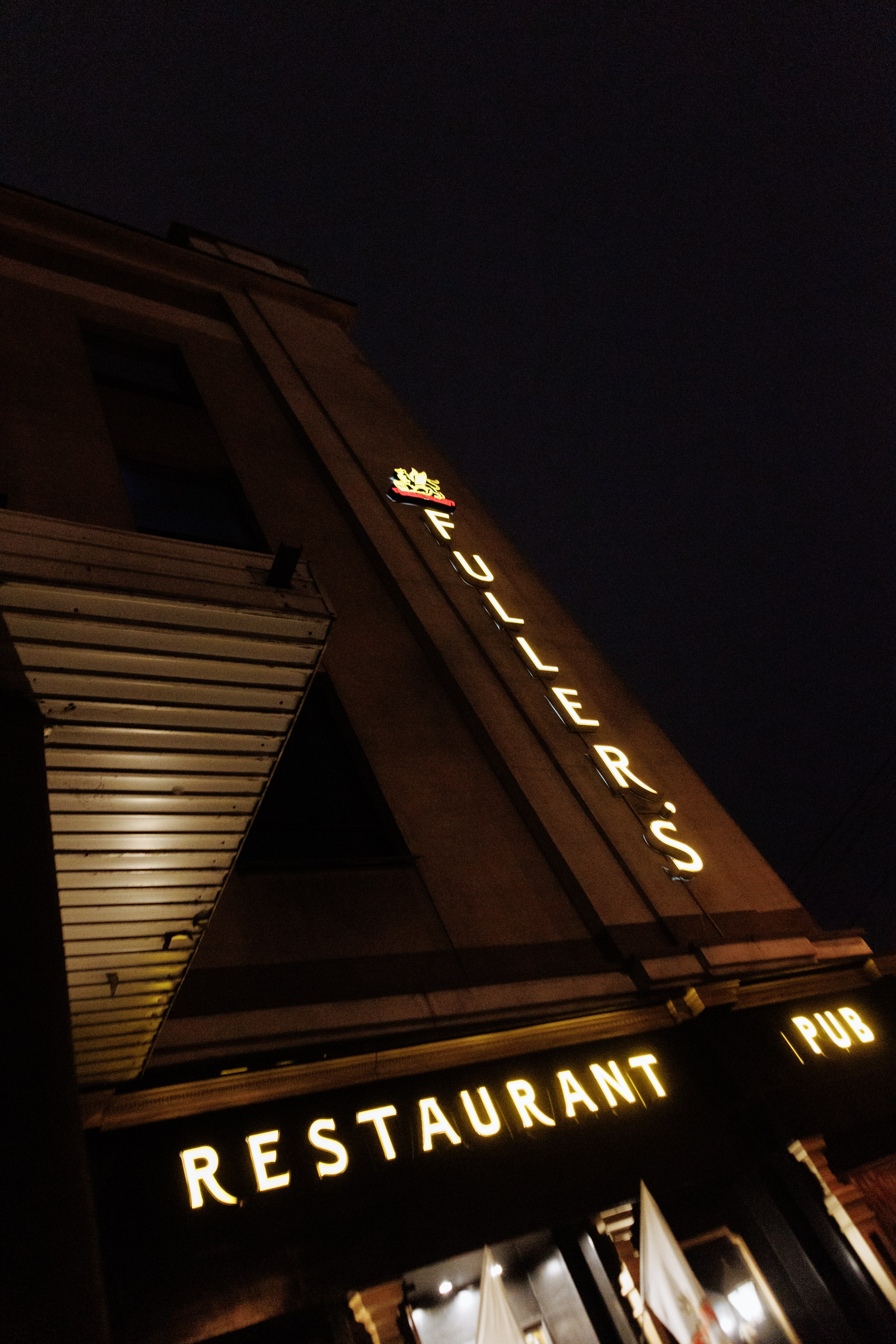 День Рождения ресторана Fuller's. Свадебный фотограф