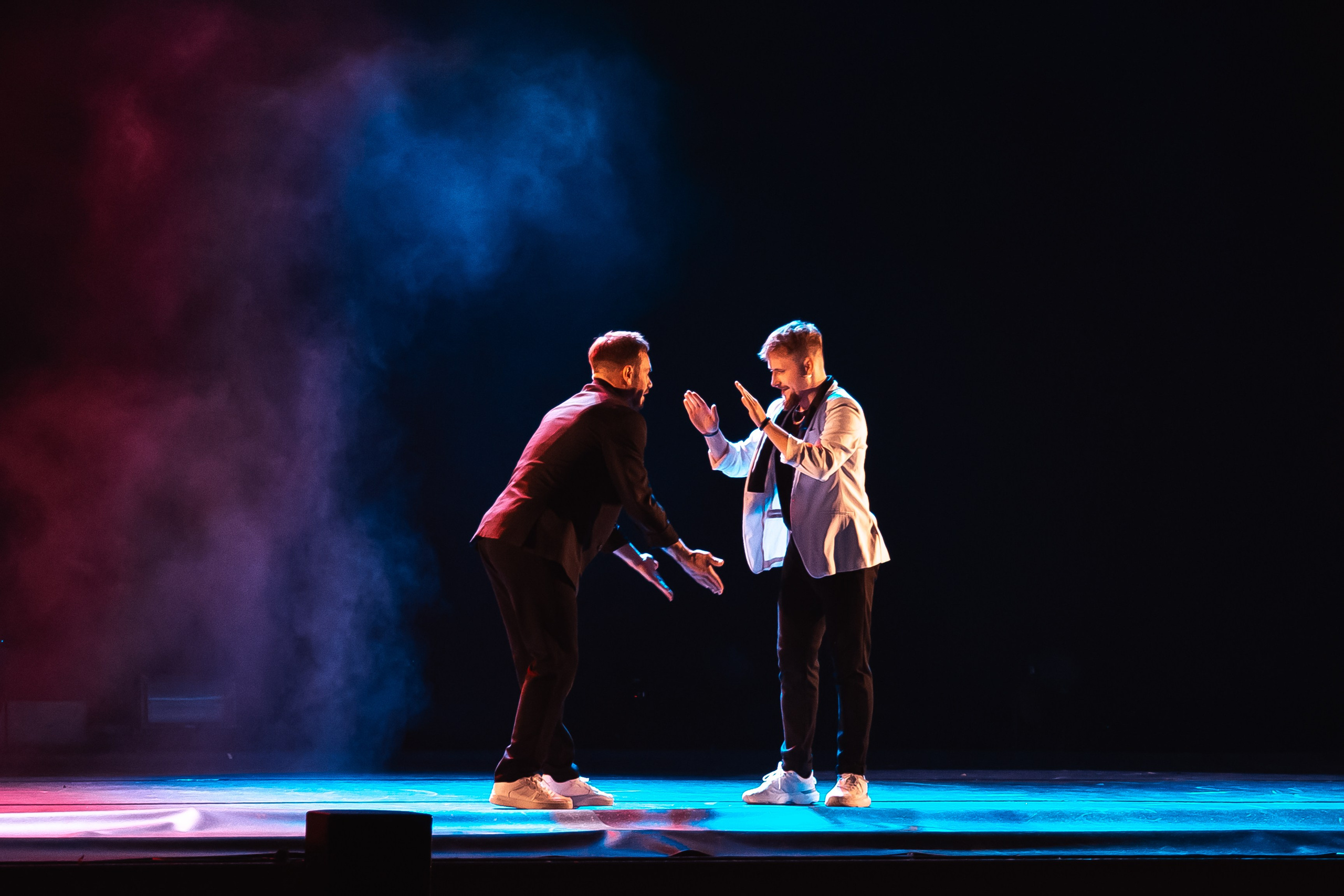 Шоу под дождем, Гранд Холл Сибирь, 20.02.2026. Фотограф Регина Крикунова г. Красноярск