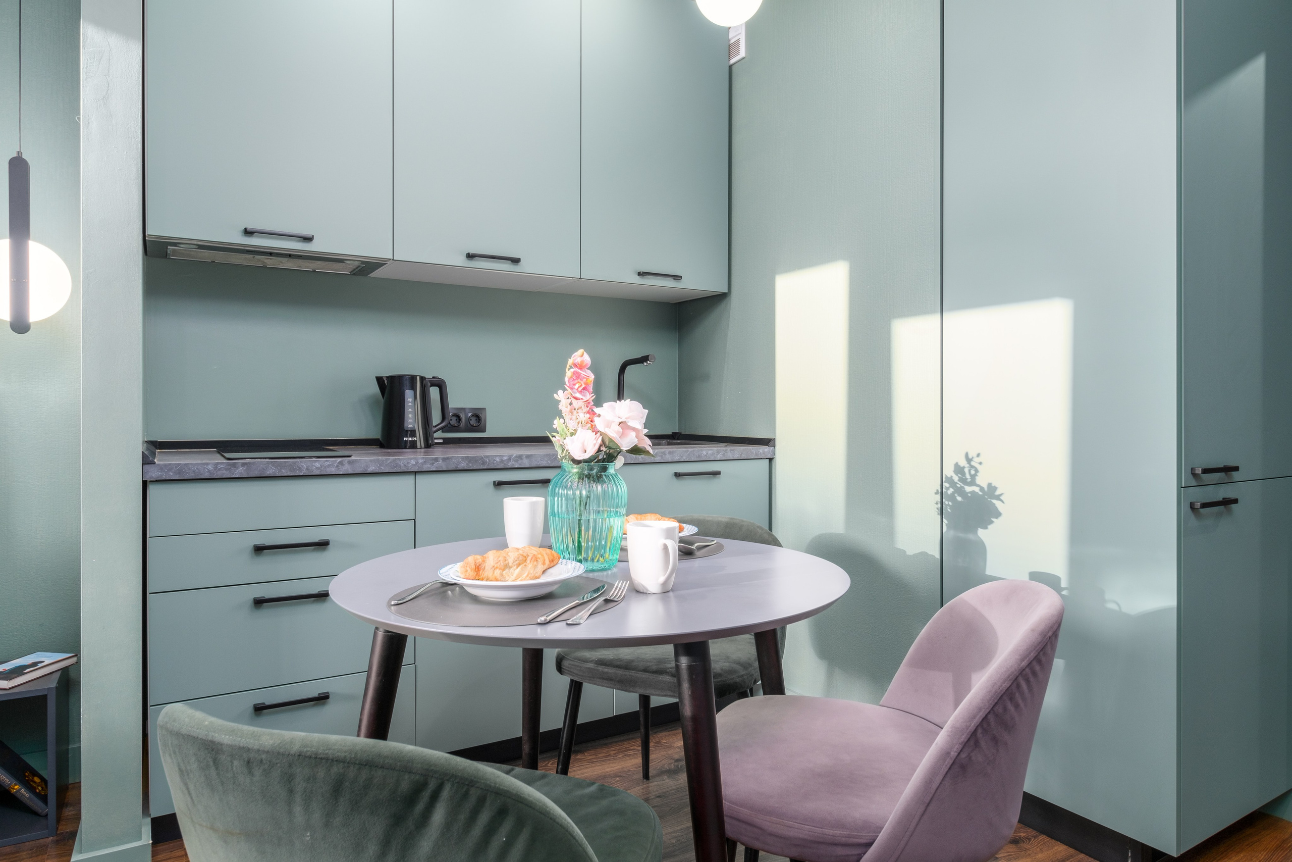 Студия, Уральская ул