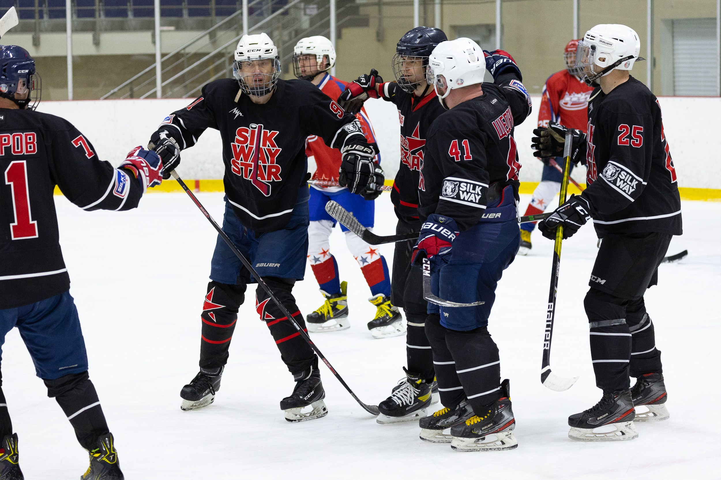 Хоккей. Портретист и репортажный фотограф Михаил Оношко