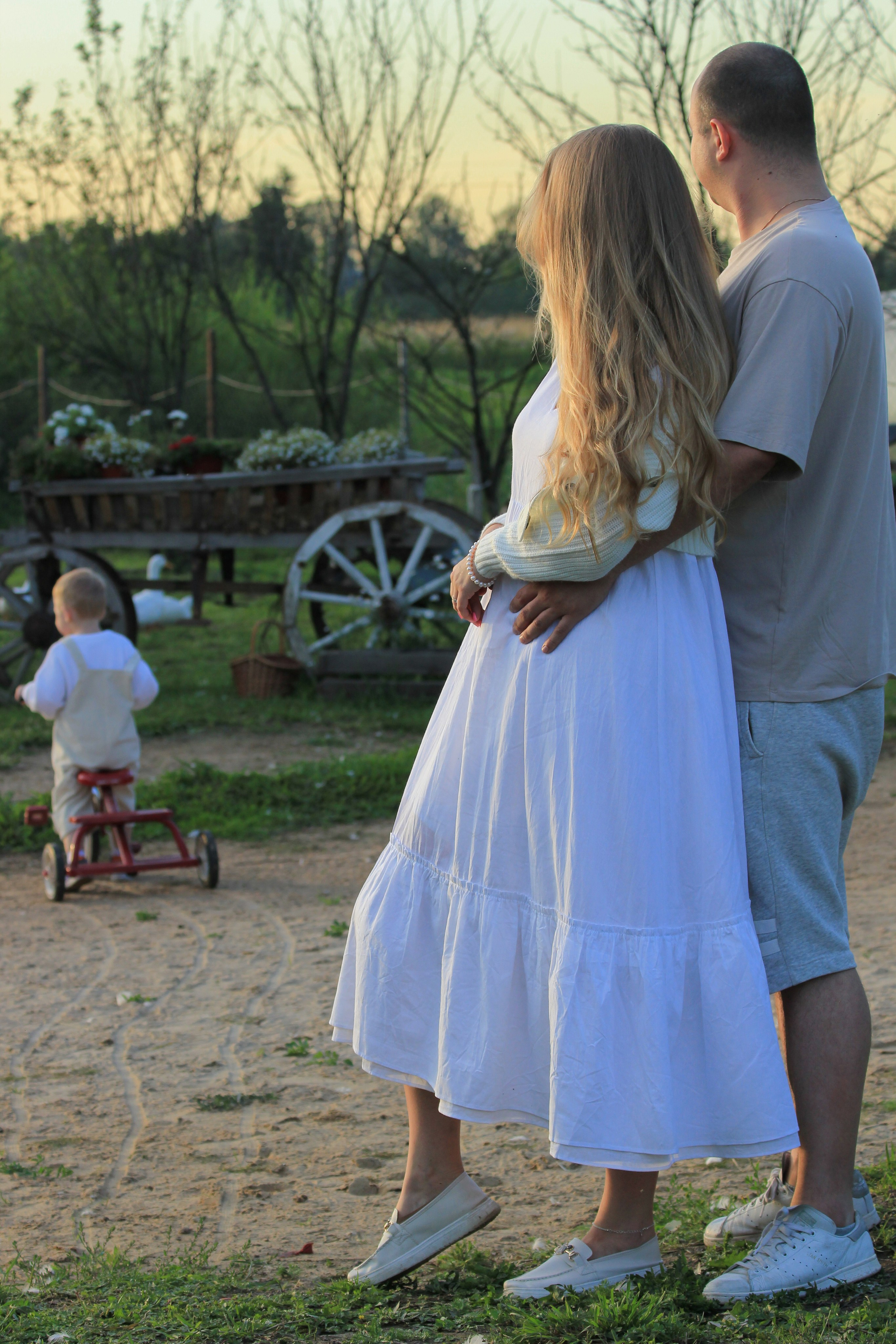 Семейная фотосессия на природе — тёплые моменты под открытым небом. Портретный фотограф в Санкт-Петербурге Савельева Ольга