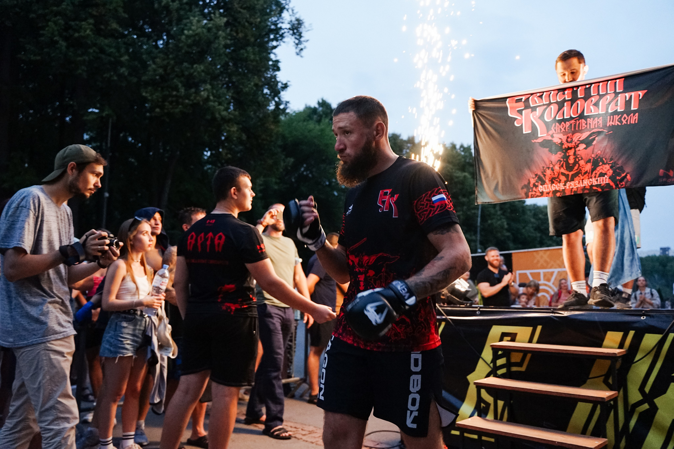 Вечер боев в ЦПКиО. Фотограф Надежда Погребняк | Рязань | Москва