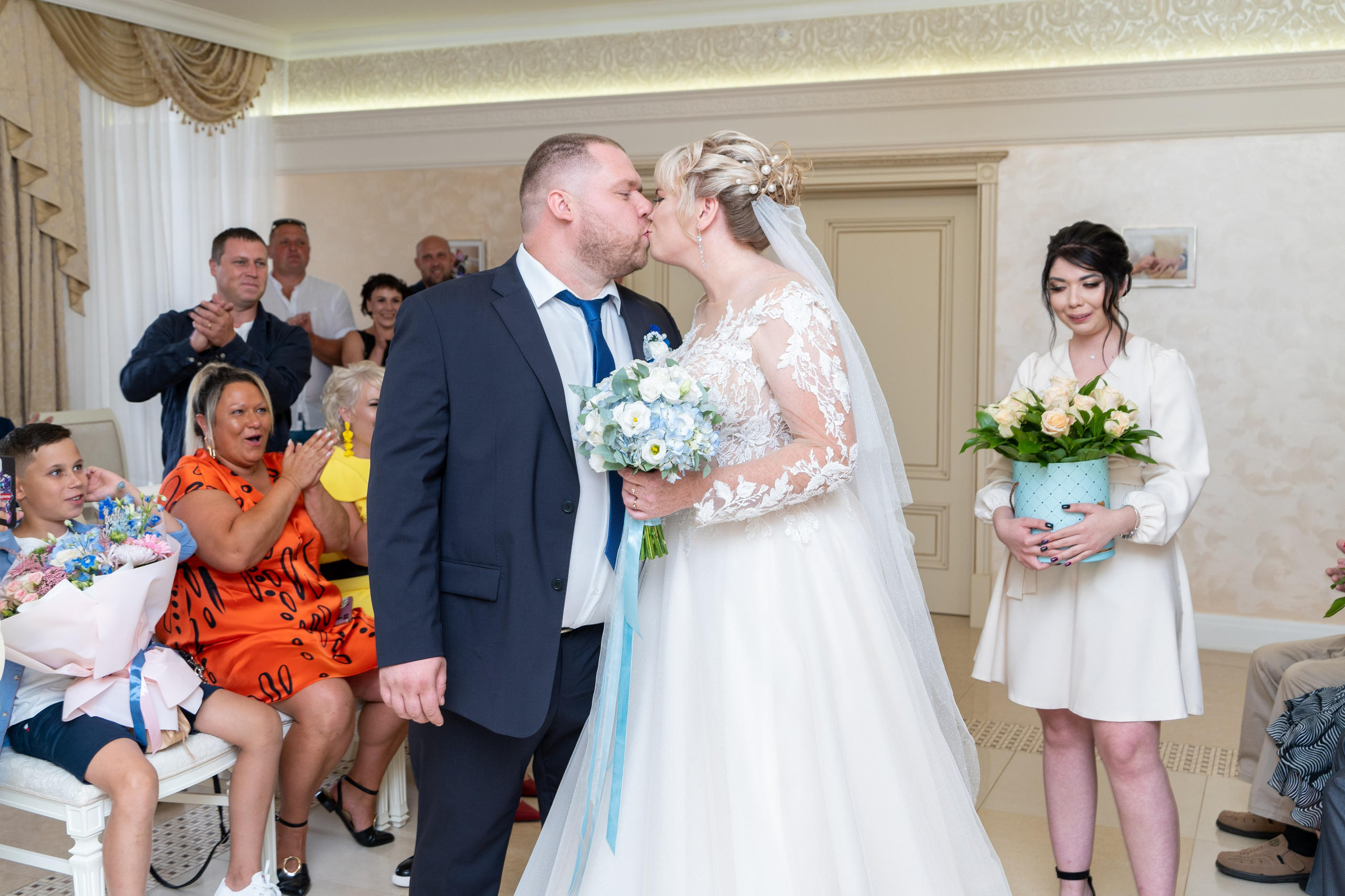 Ира и Дима. День свадьбы. Репортажный и интерьерный фотограф Александра Солдатова