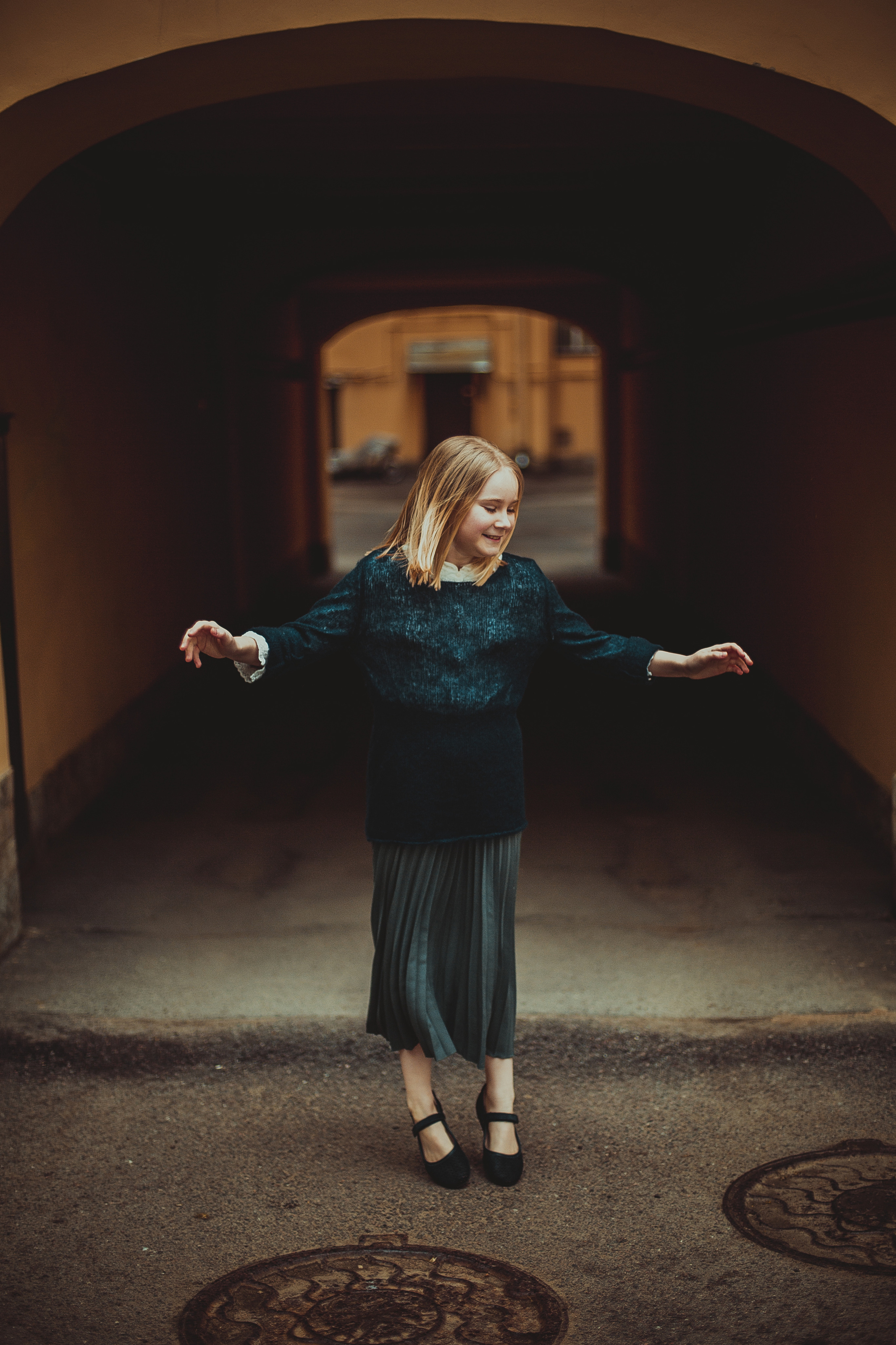 Уличный портретный фотосет для маленькой девочки. Детский, свадебный и семейный фотограф Юлия Курбатова, Санкт-Петербург