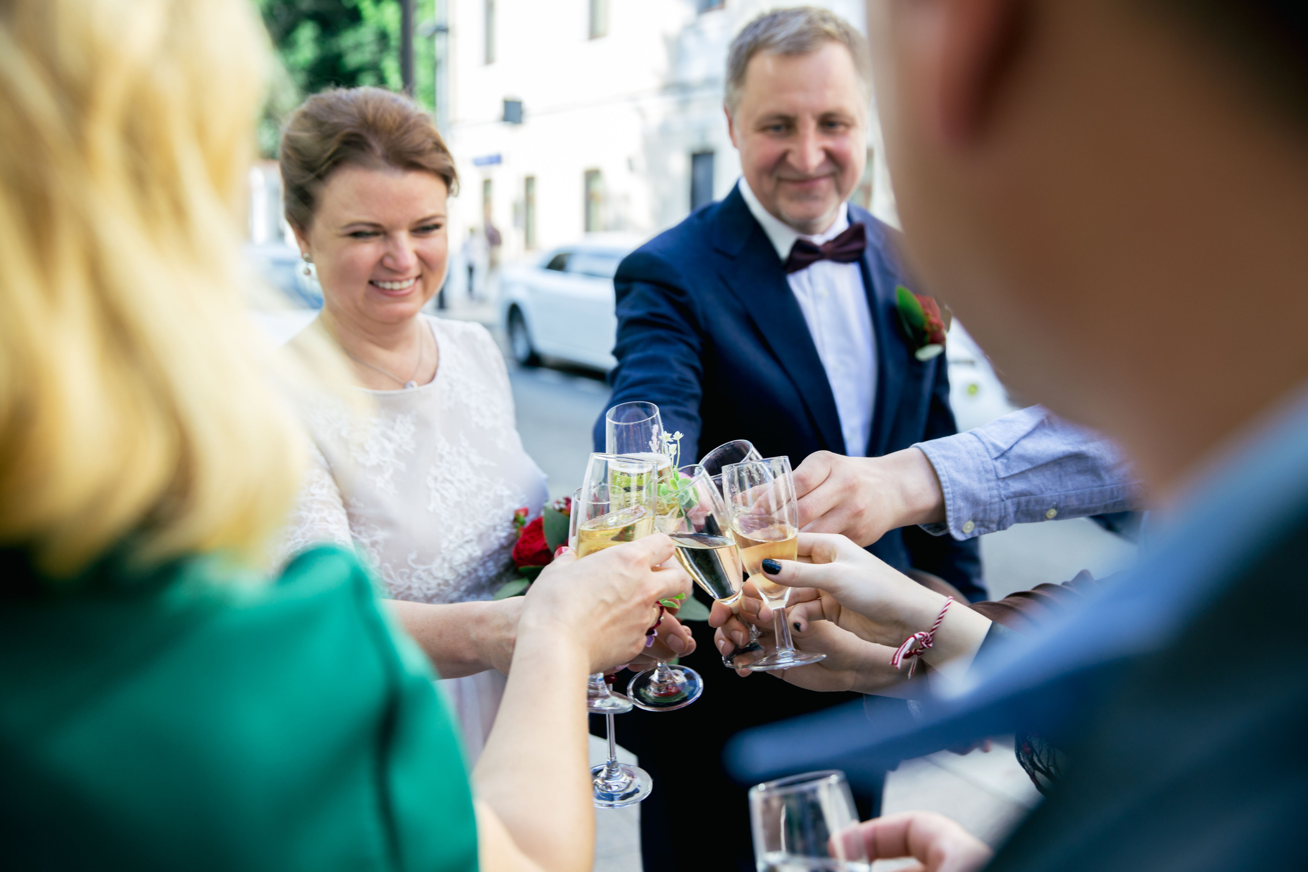 Взрослая свадьба без банкета. Ведущий на праздник в Москве / Денис Аганин