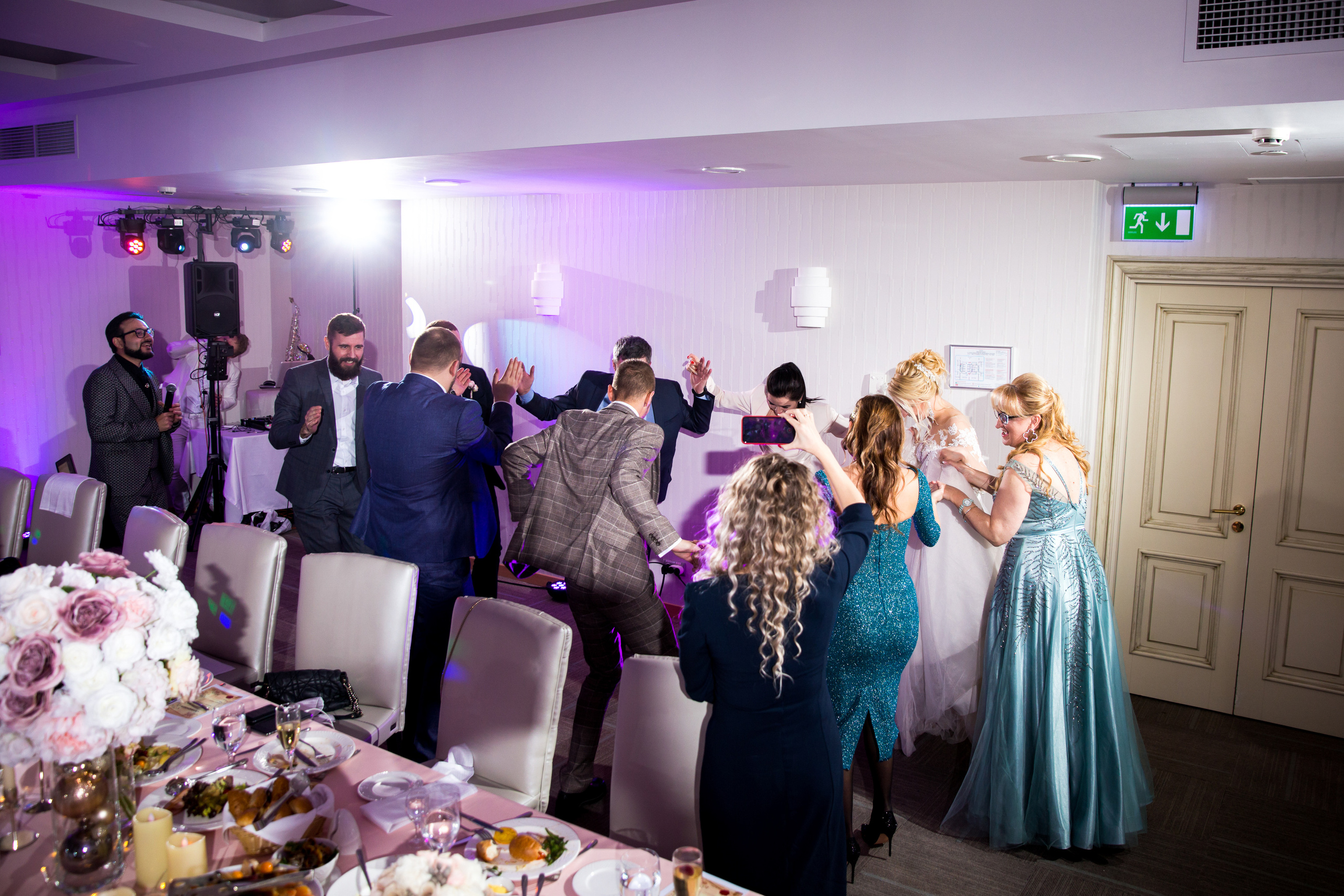 Фотосъёмка зимой на свадьбе. Ведущий на праздник в Москве / Денис Аганин