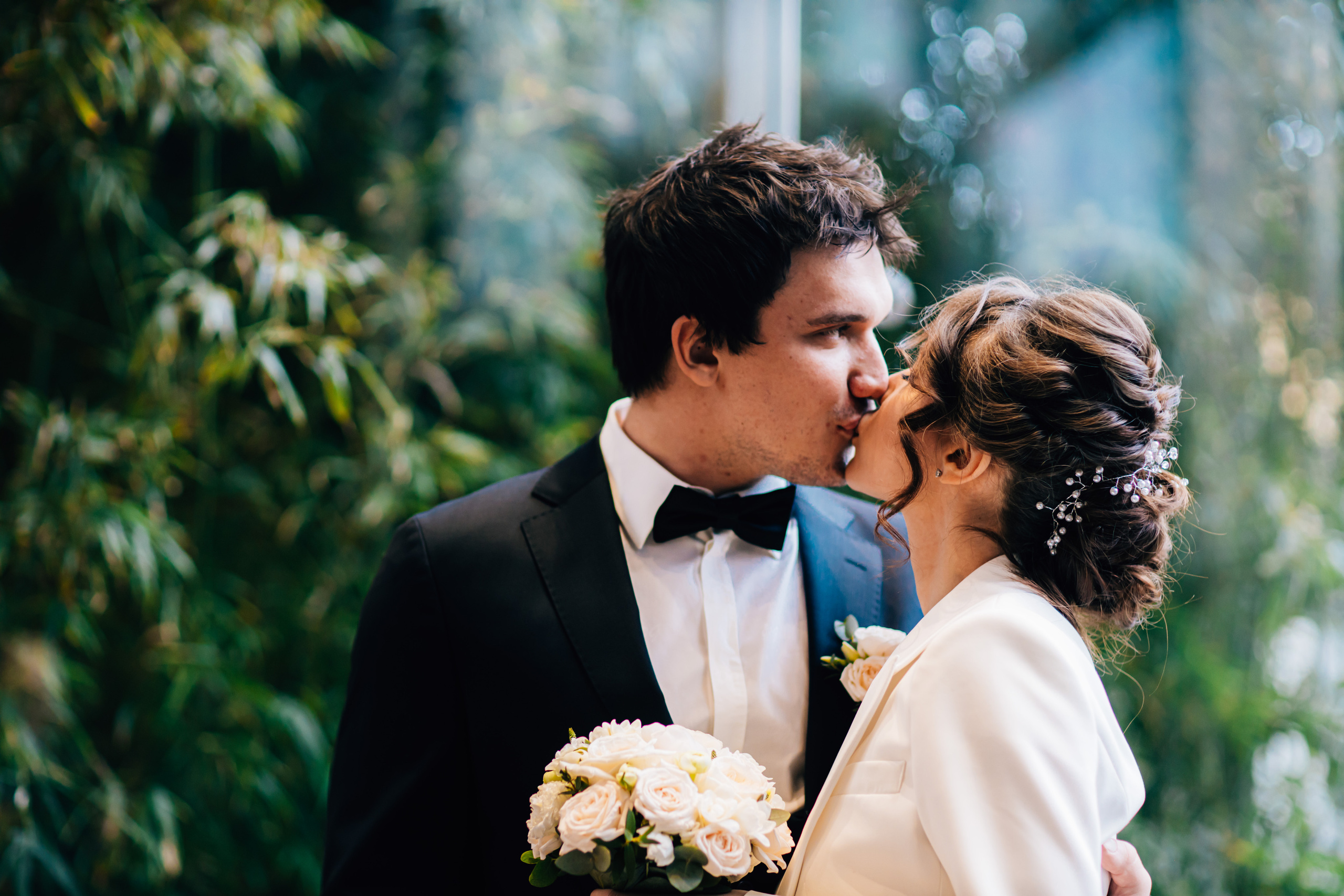 Фотограф на свадьбу. Ведущий на праздник в Москве / Денис Аганин