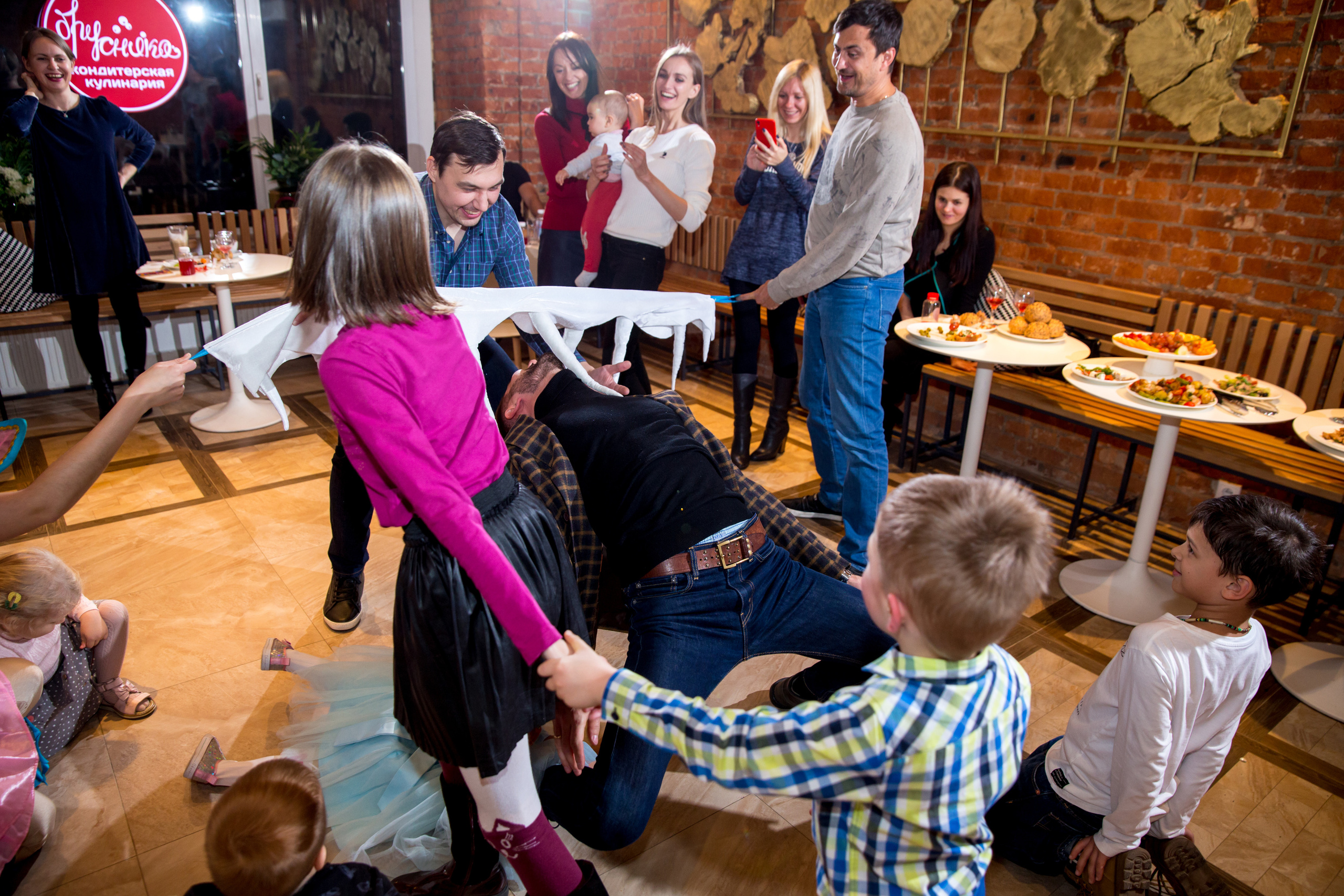 Фотосъёмка детского праздника. Ведущий на праздник в Москве / Денис Аганин