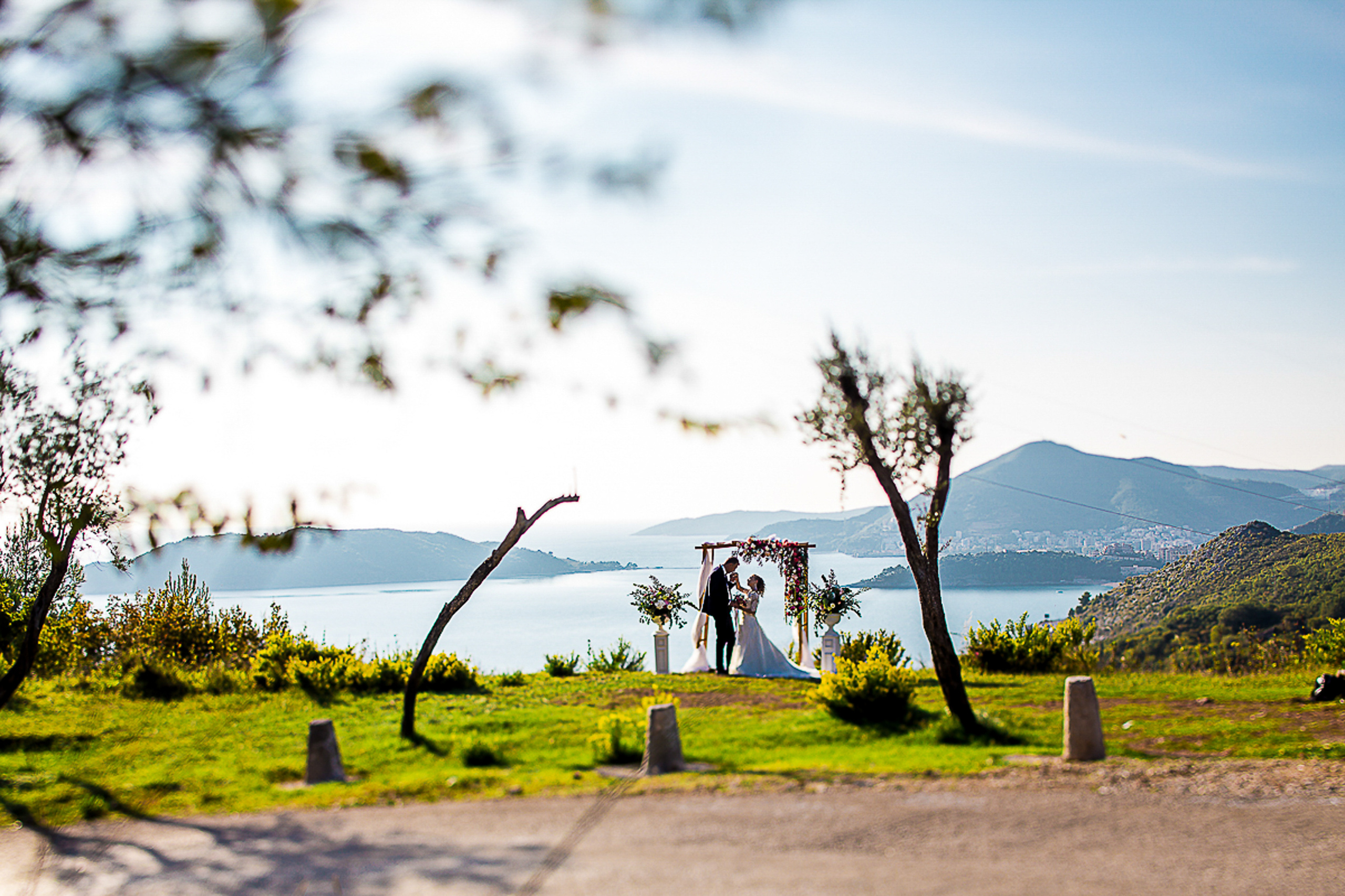 Сборы невесты. Ведущий на праздник в Москве / Денис Аганин