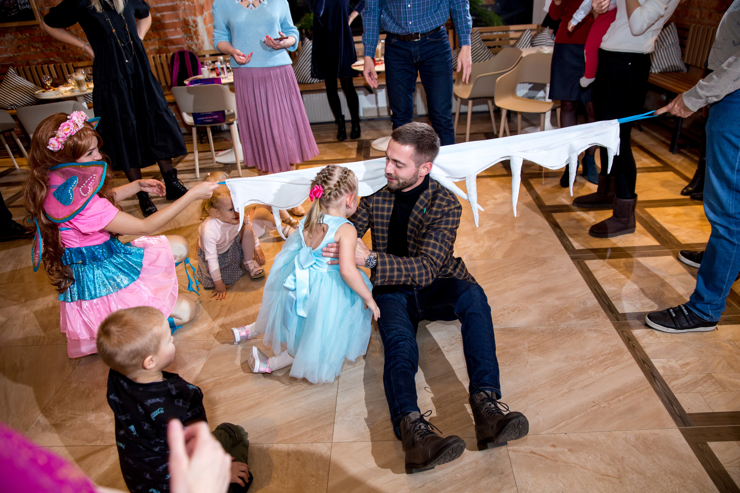 Фотосъёмка детского праздника. Ведущий на праздник в Москве / Денис Аганин