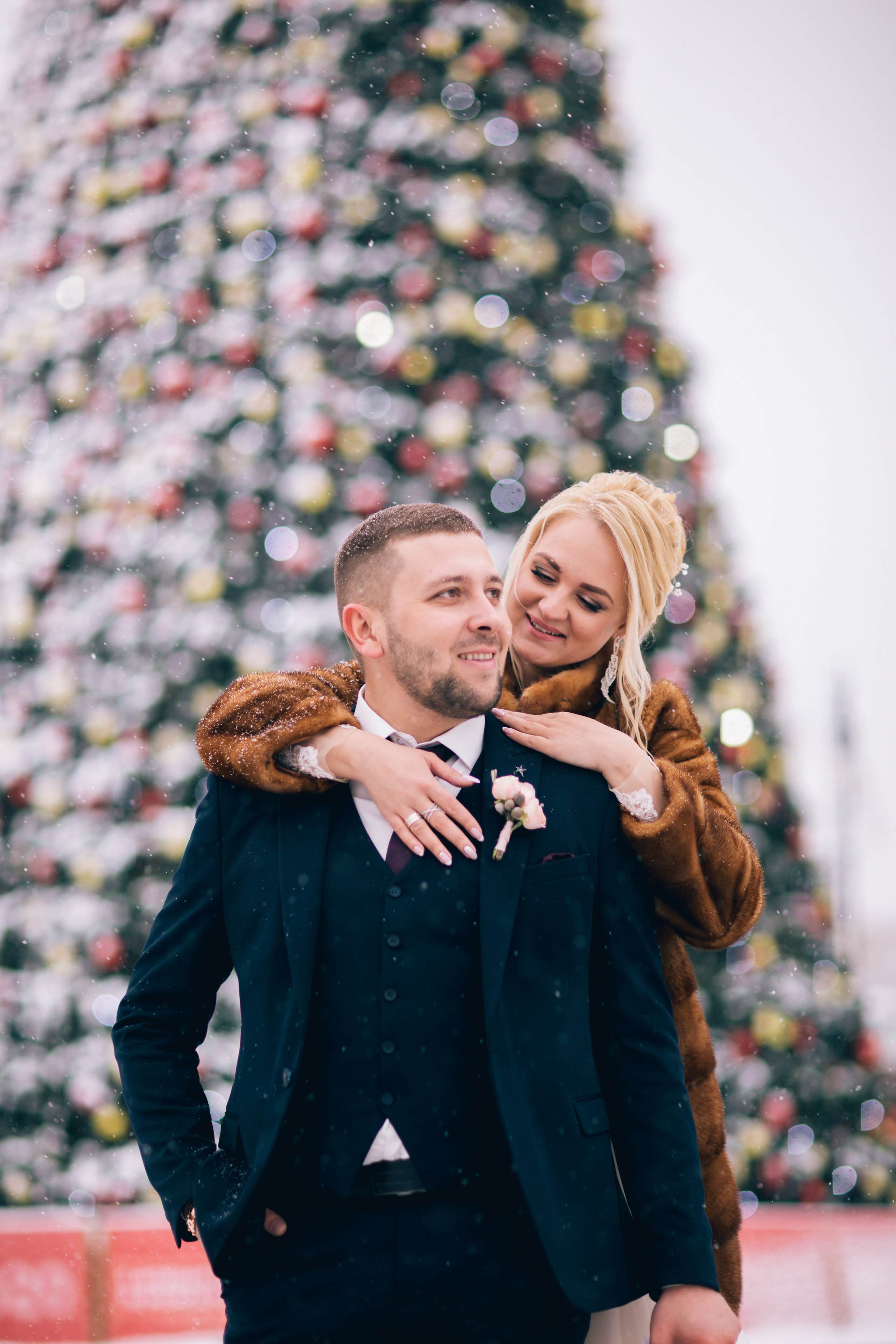 Фотосъёмка зимой на свадьбе. Ведущий на праздник в Москве / Денис Аганин
