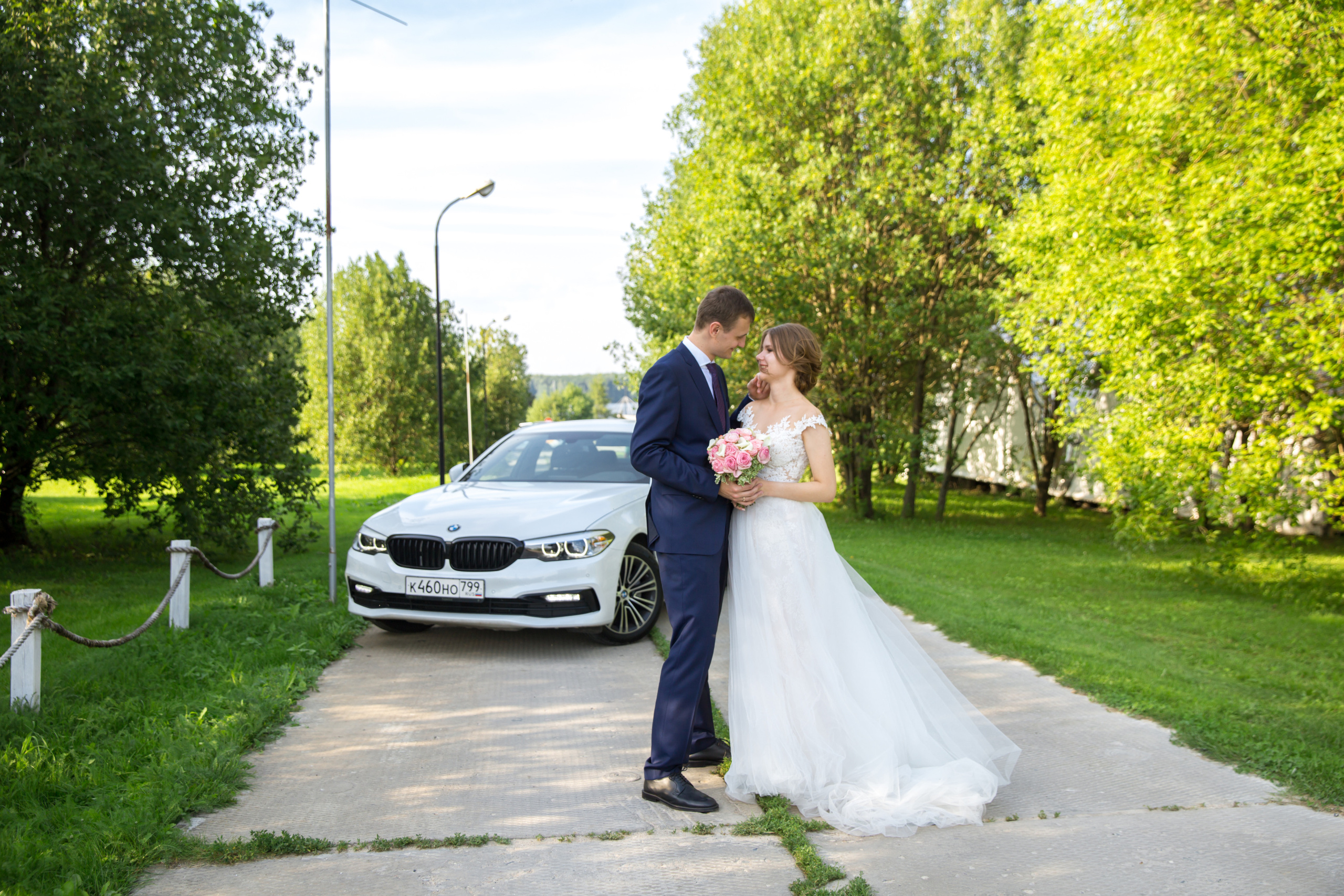 Фотограф на свадьбу летом. Ведущий на праздник в Москве / Денис Аганин
