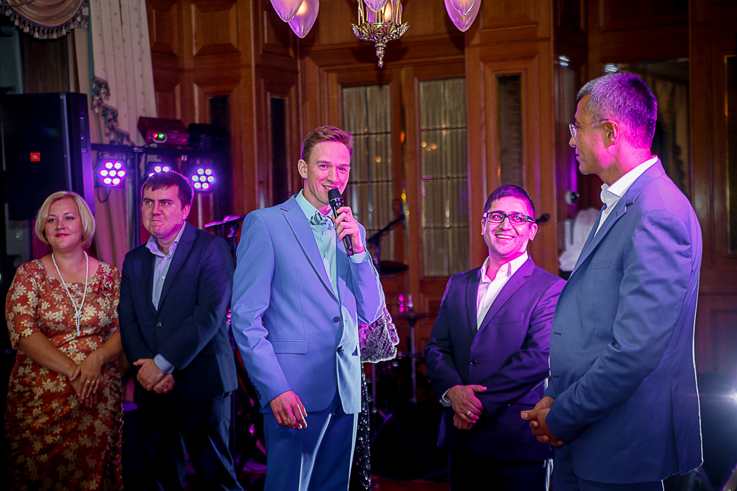 Фотограф на свадьбу. Ведущий на праздник в Москве / Денис Аганин