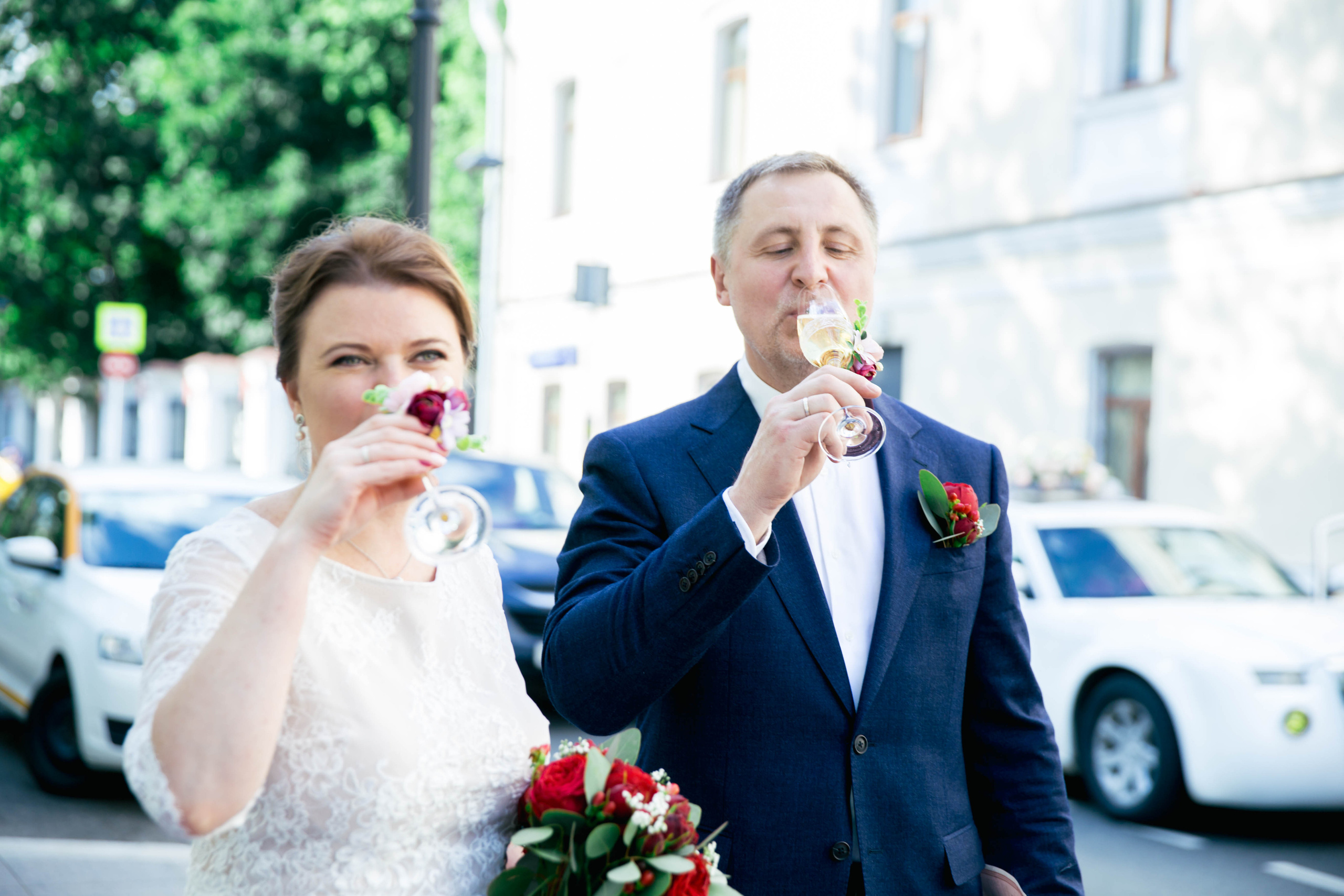 Взрослая свадьба без банкета. Ведущий на праздник в Москве / Денис Аганин