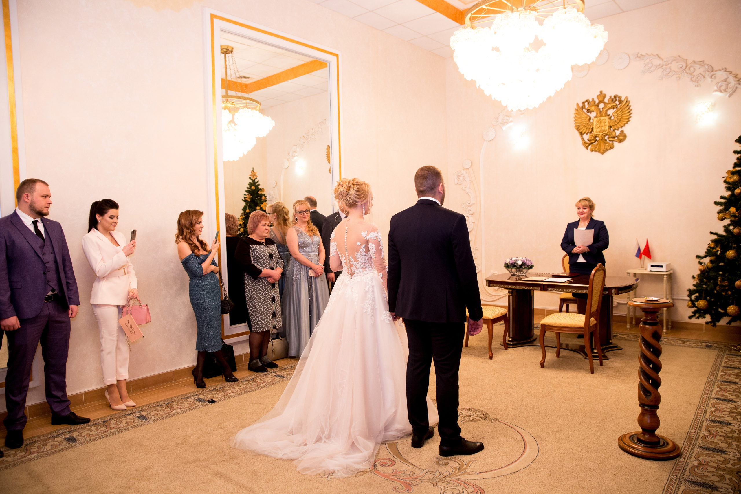 Фотосъёмка зимой на свадьбе. Ведущий на праздник в Москве / Денис Аганин