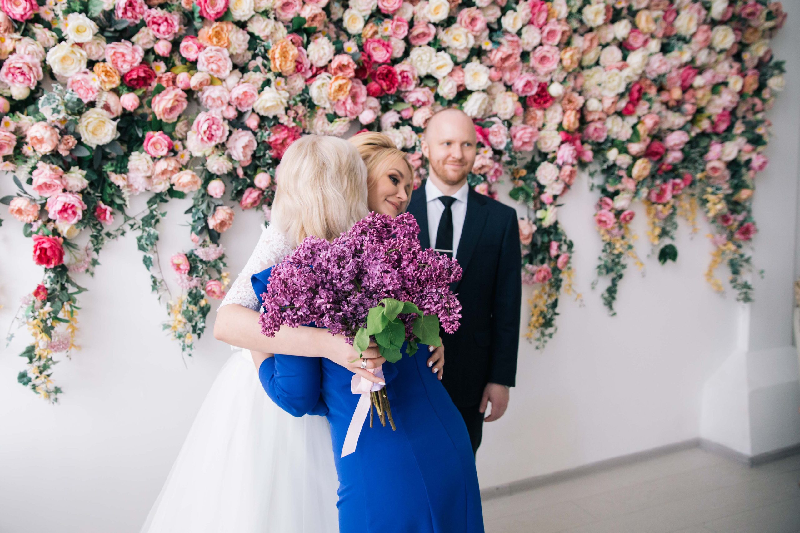 Свадебная фотосъёмка в студии. Ведущий на праздник в Москве / Денис Аганин