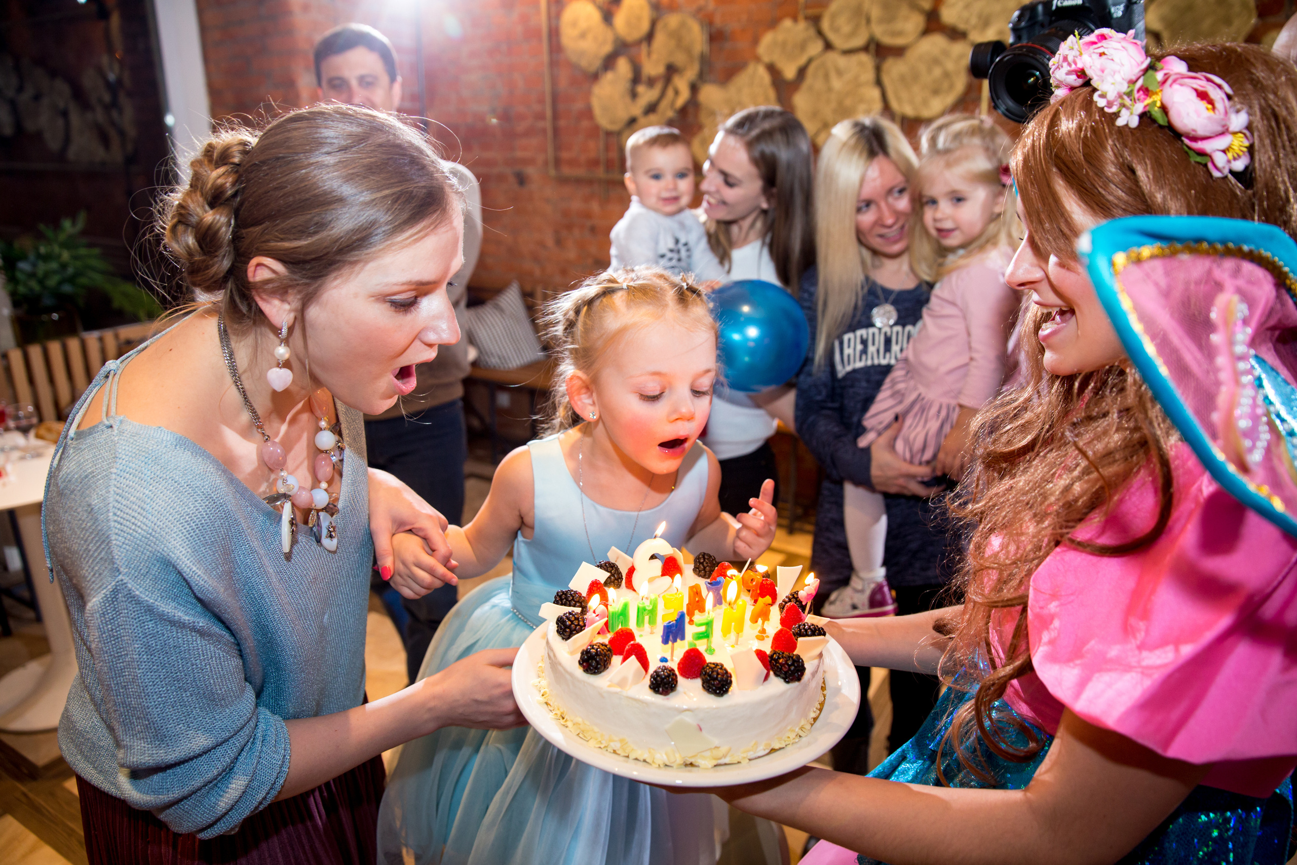 Фотосъёмка детского праздника. Ведущий на праздник в Москве / Денис Аганин