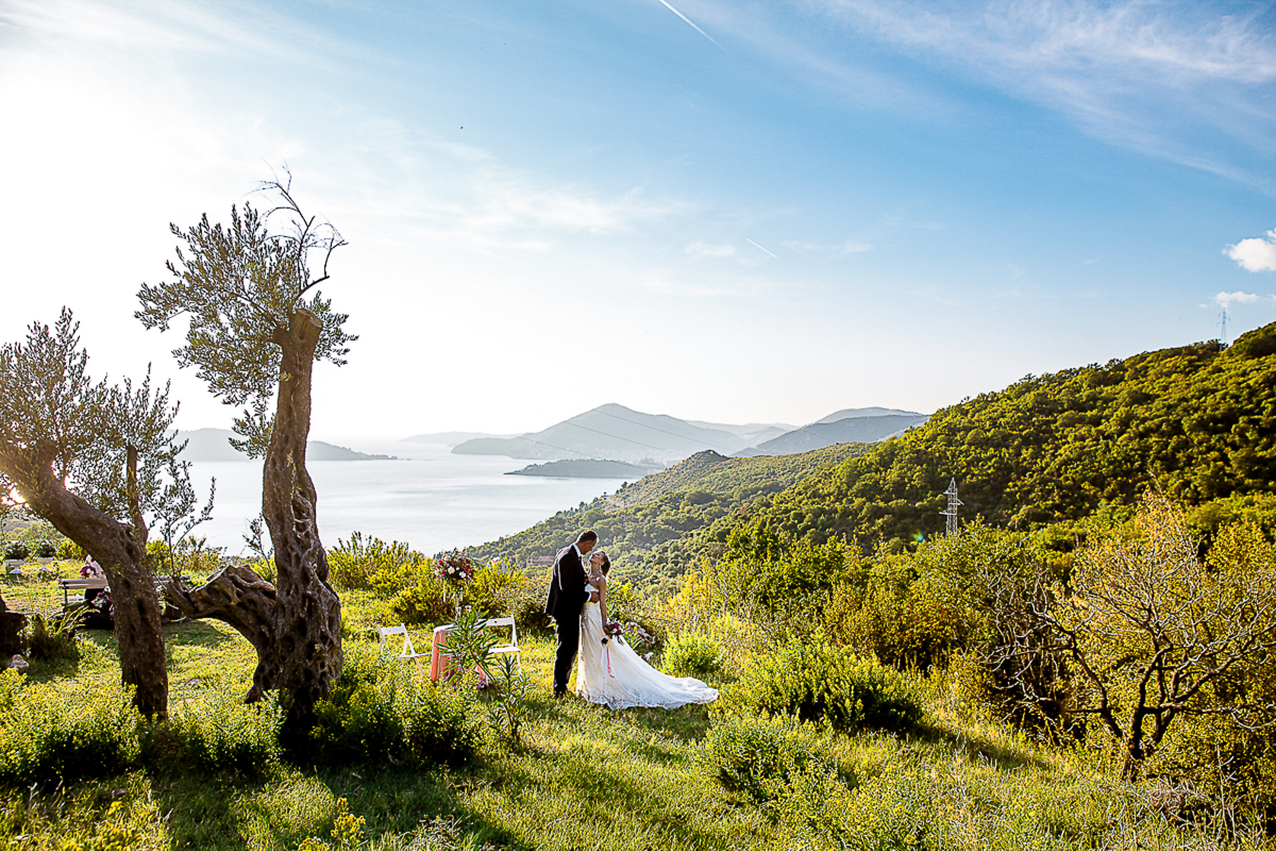 Сборы невесты. Ведущий на праздник в Москве / Денис Аганин