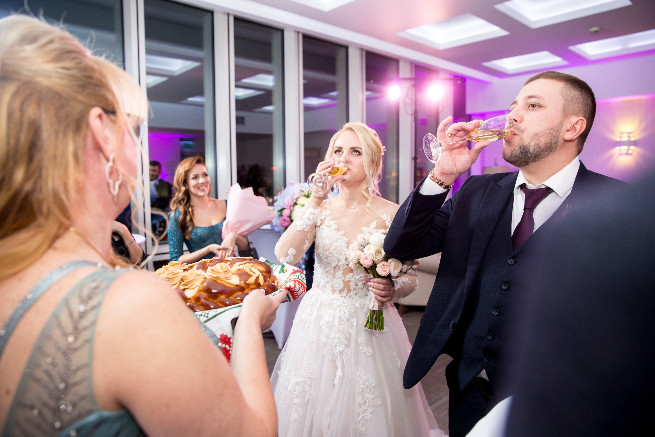 Фотосъёмка зимой на свадьбе. Ведущий на праздник в Москве / Денис Аганин