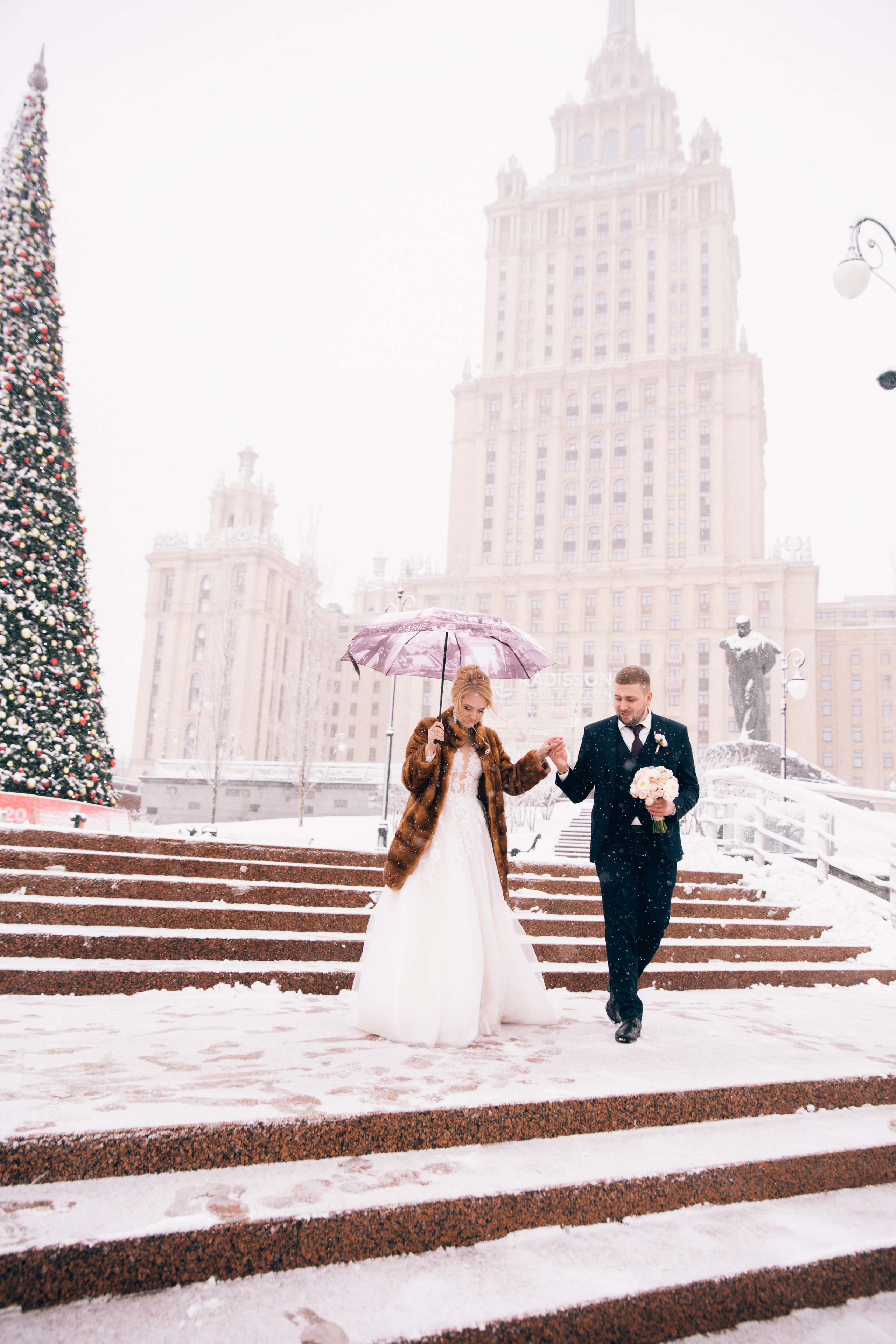 Фотосъёмка зимой на свадьбе. Ведущий на праздник в Москве / Денис Аганин