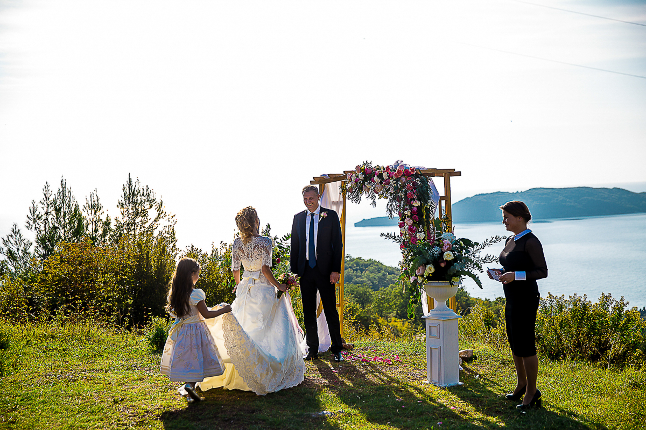 Сборы невесты. Ведущий на праздник в Москве / Денис Аганин