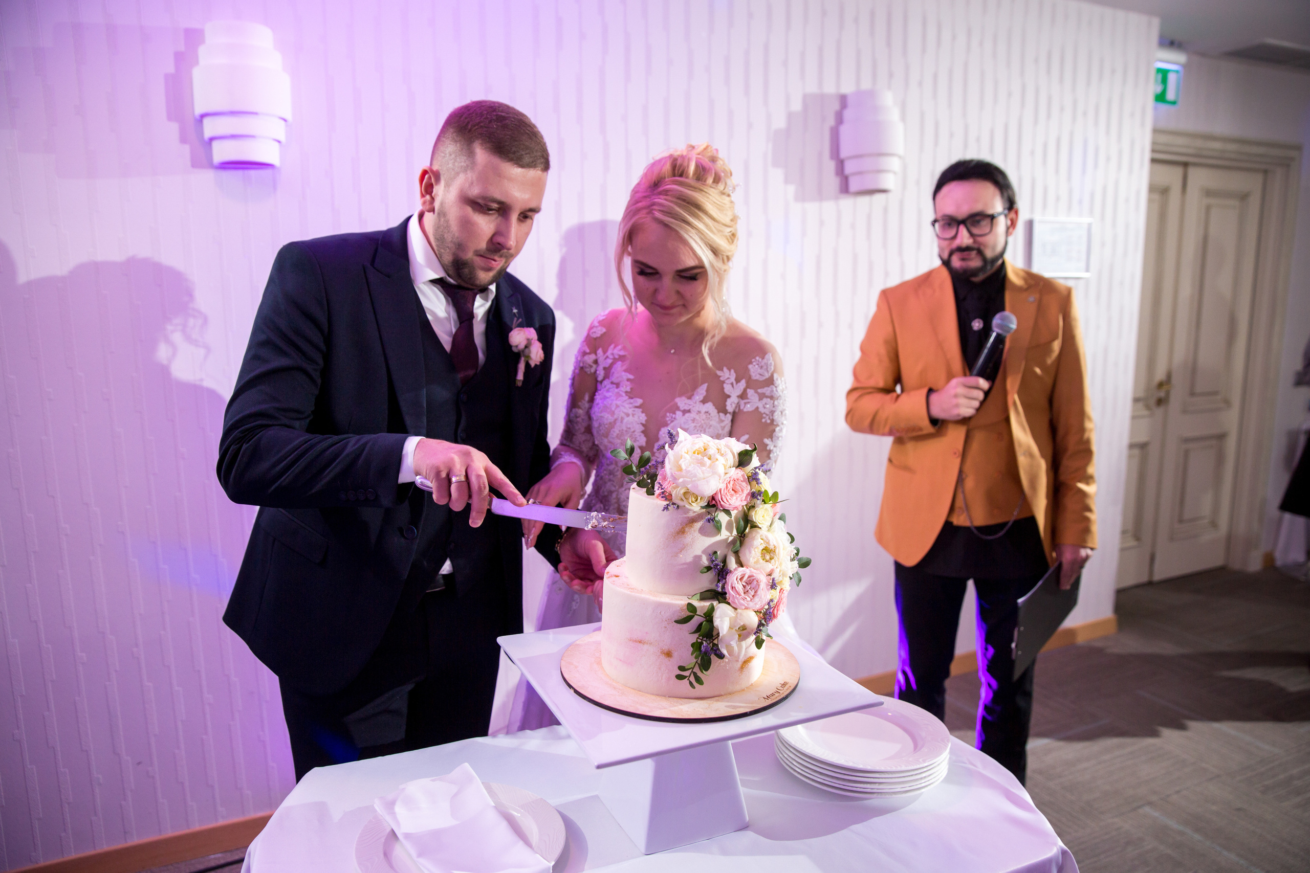 Фотосъёмка зимой на свадьбе. Ведущий на праздник в Москве / Денис Аганин