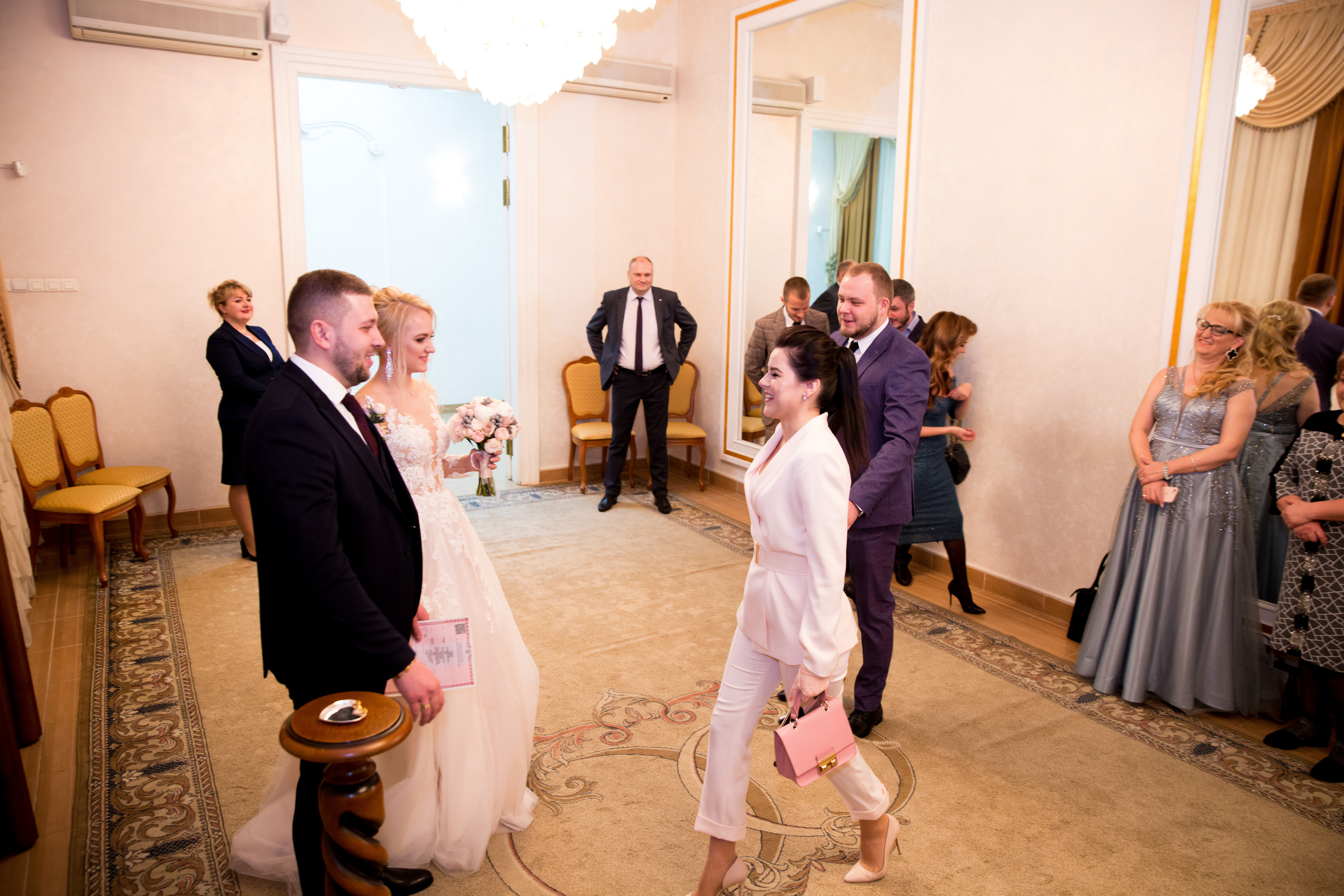 Фотосъёмка зимой на свадьбе. Ведущий на праздник в Москве / Денис Аганин