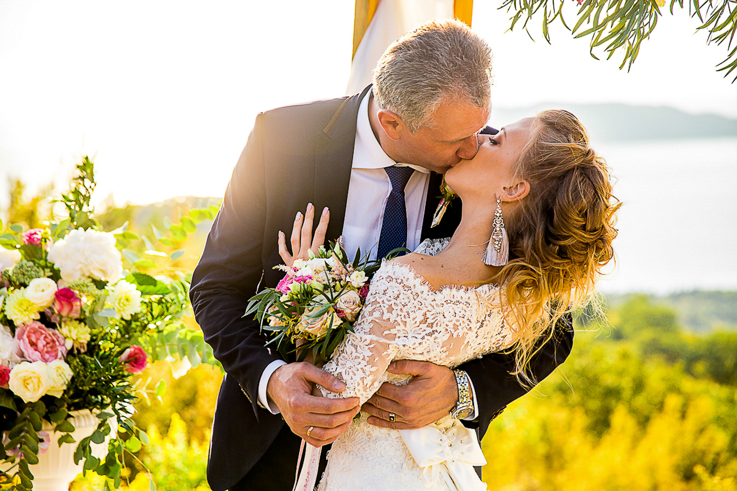 Сборы невесты. Ведущий на праздник в Москве / Денис Аганин