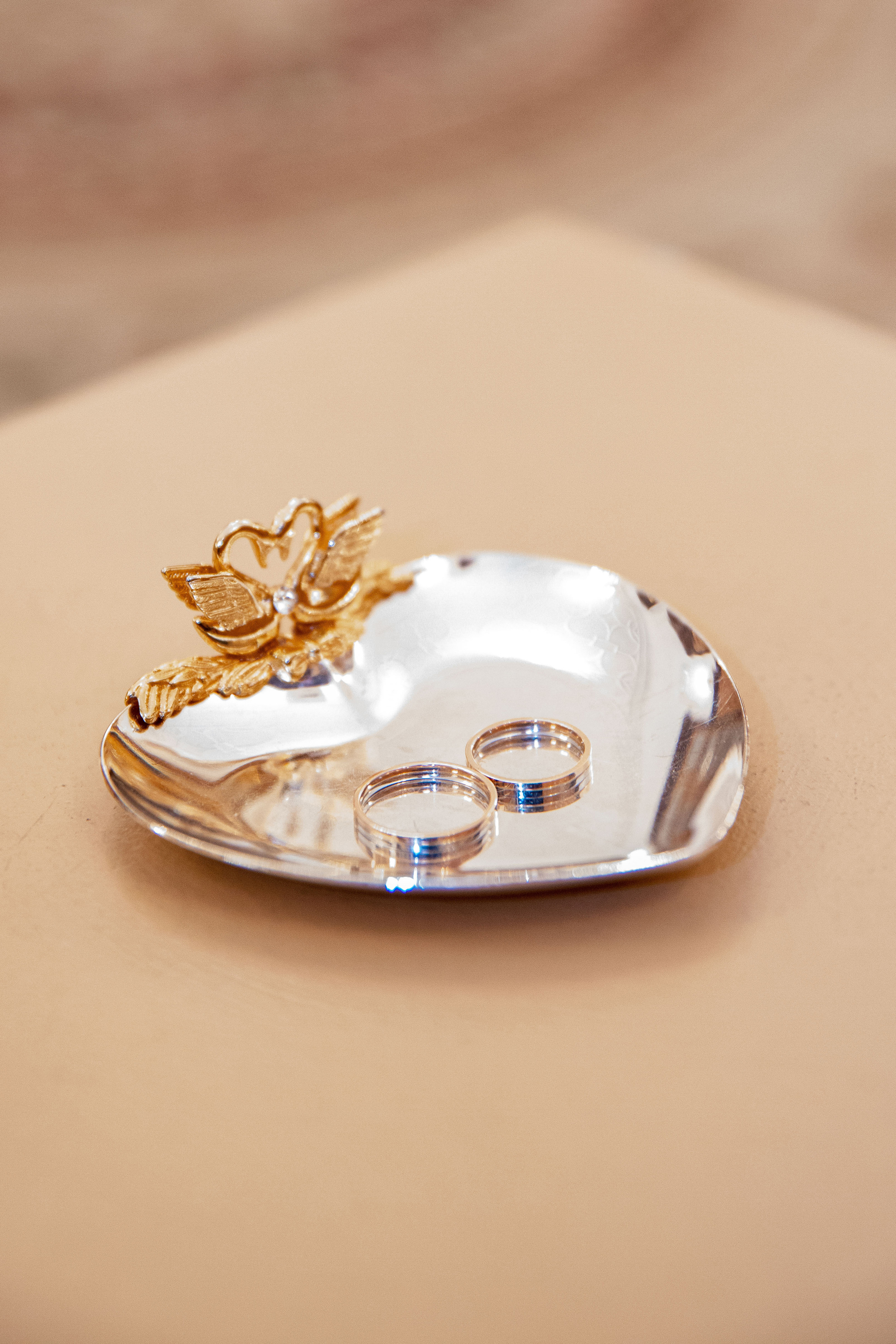 Ночная регистрация брака. Ведущий на праздник в Москве / Денис Аганин