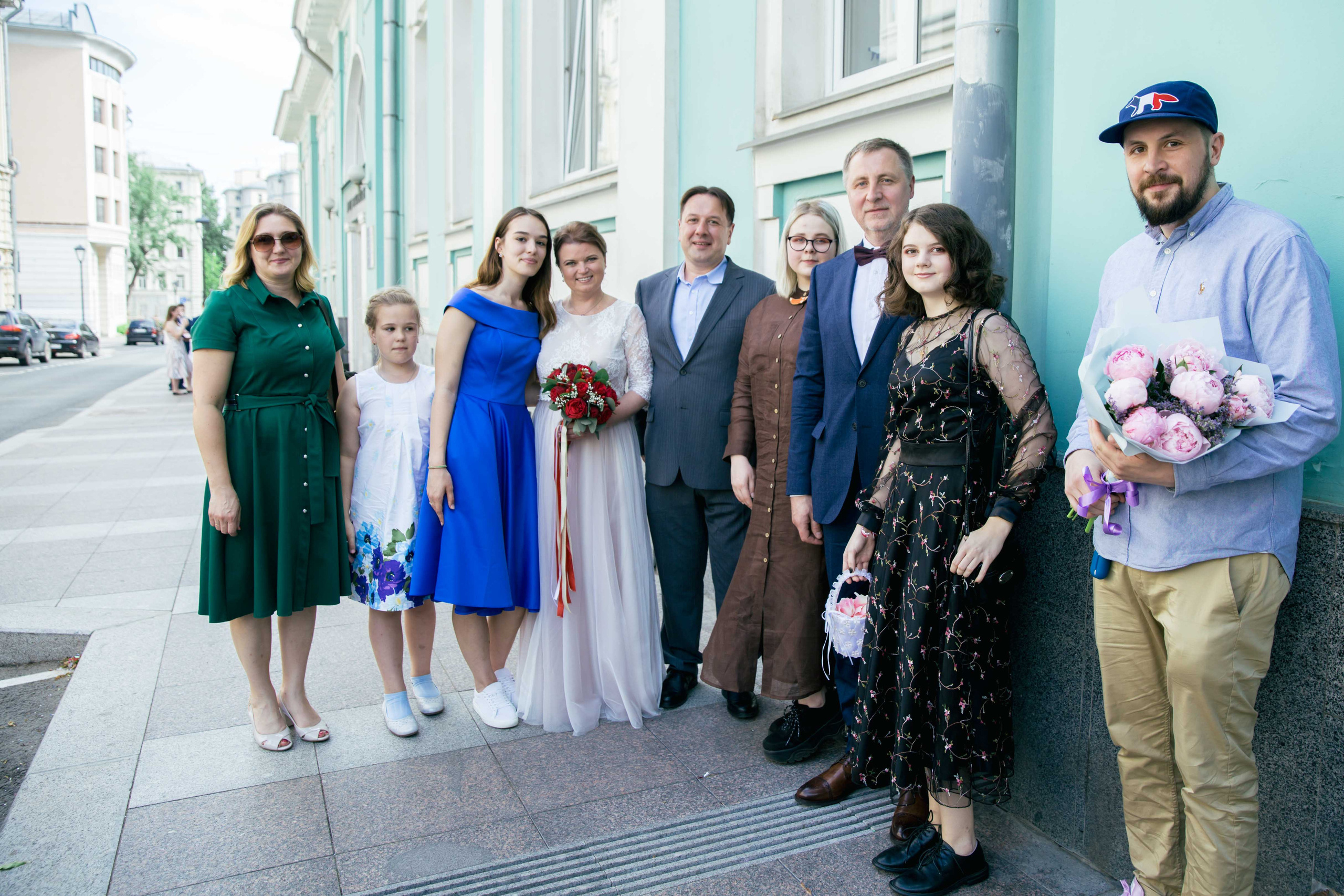 Взрослая свадьба без банкета. Ведущий на праздник в Москве / Денис Аганин