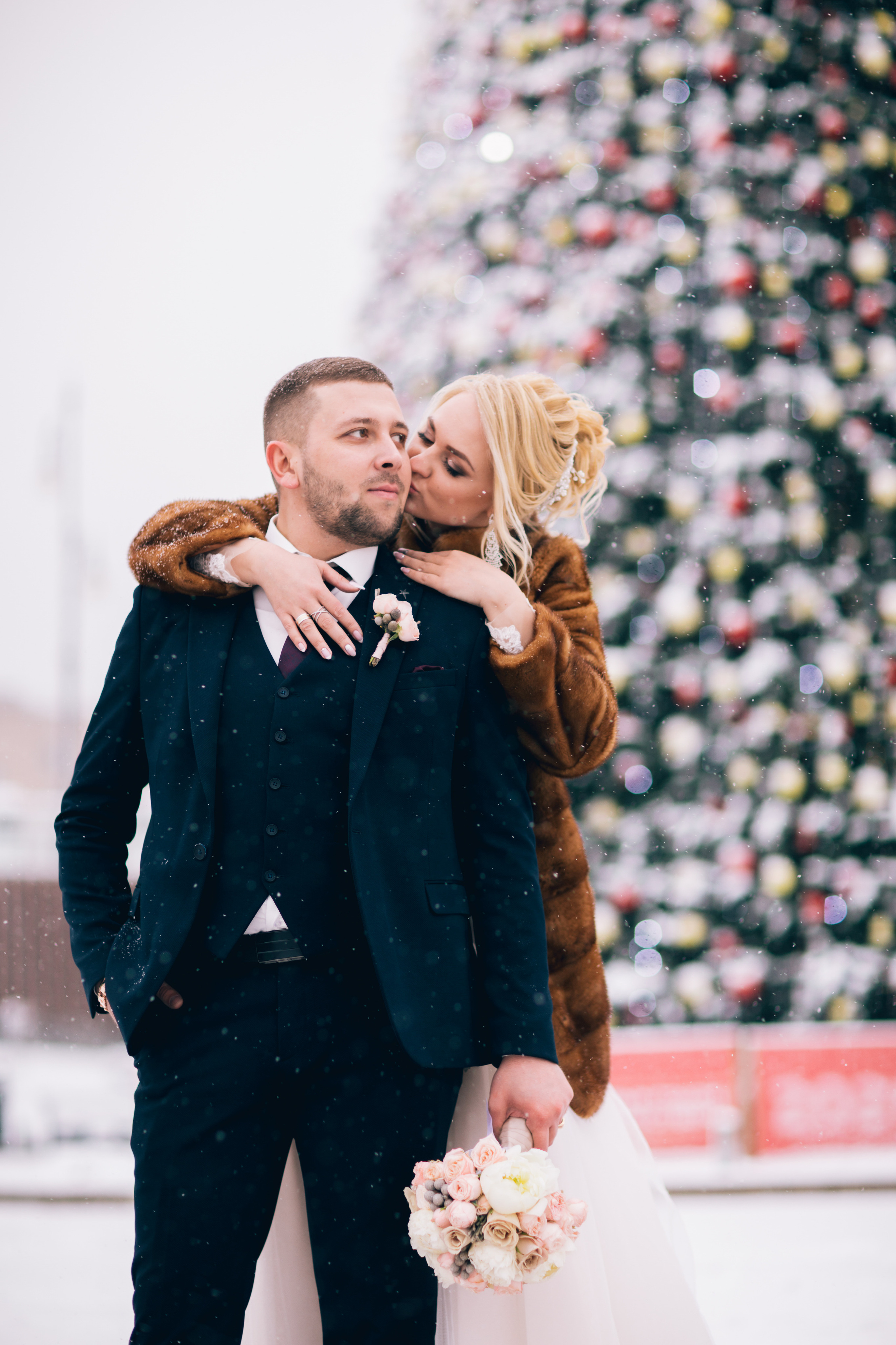Фотосъёмка зимой на свадьбе. Ведущий на праздник в Москве / Денис Аганин
