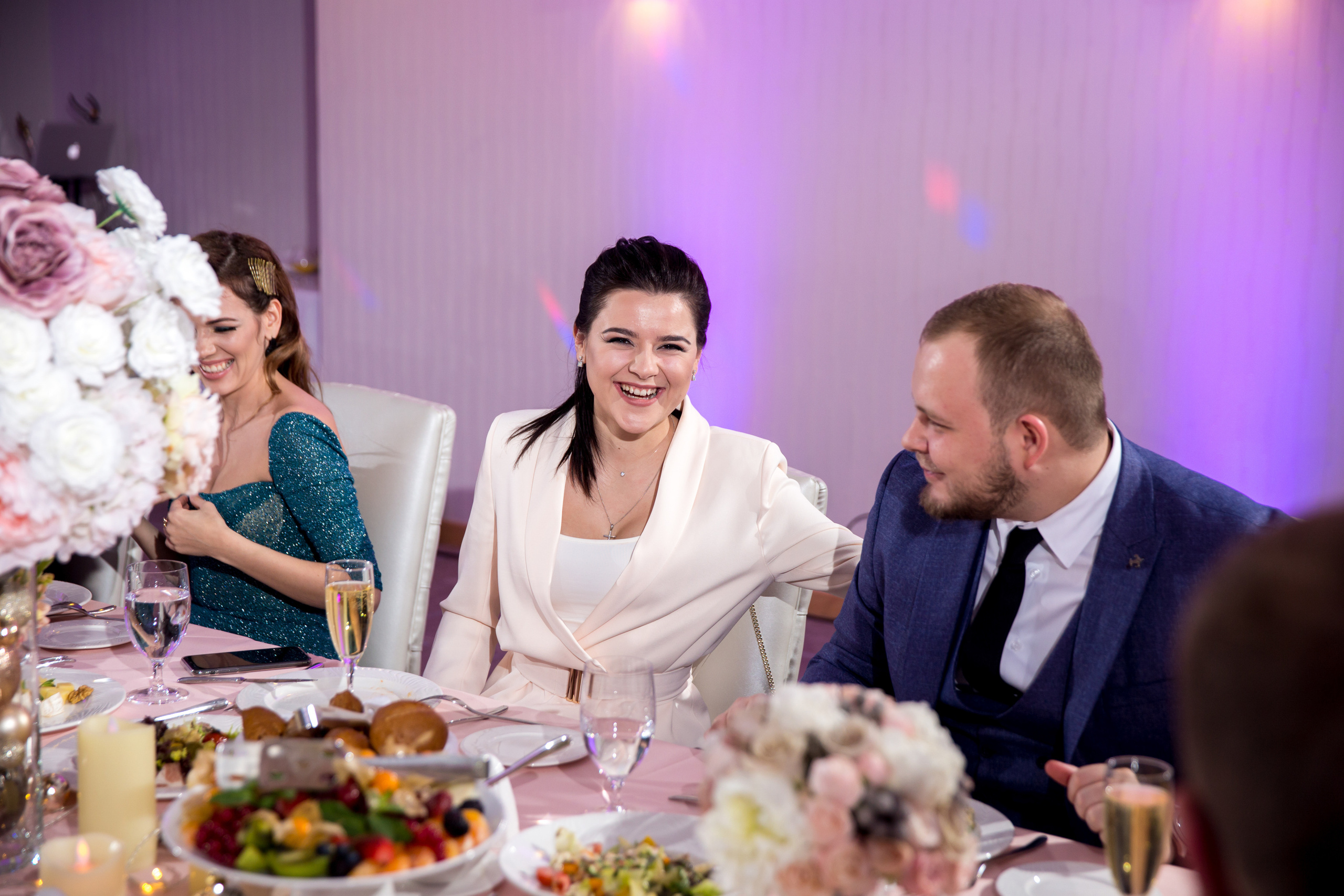 Фотосъёмка зимой на свадьбе. Ведущий на праздник в Москве / Денис Аганин