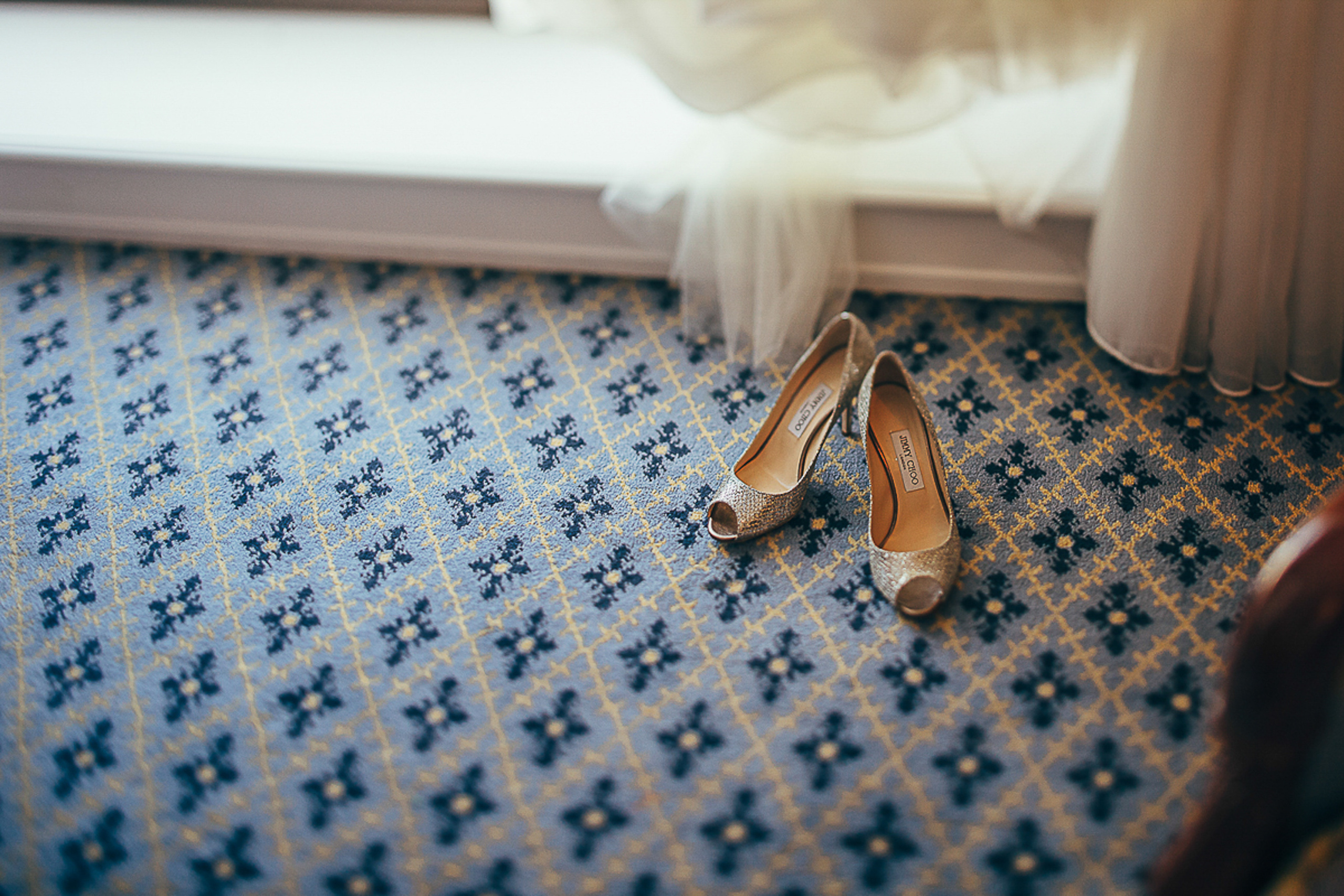 Фотограф на свадьбу. Ведущий на праздник в Москве / Денис Аганин