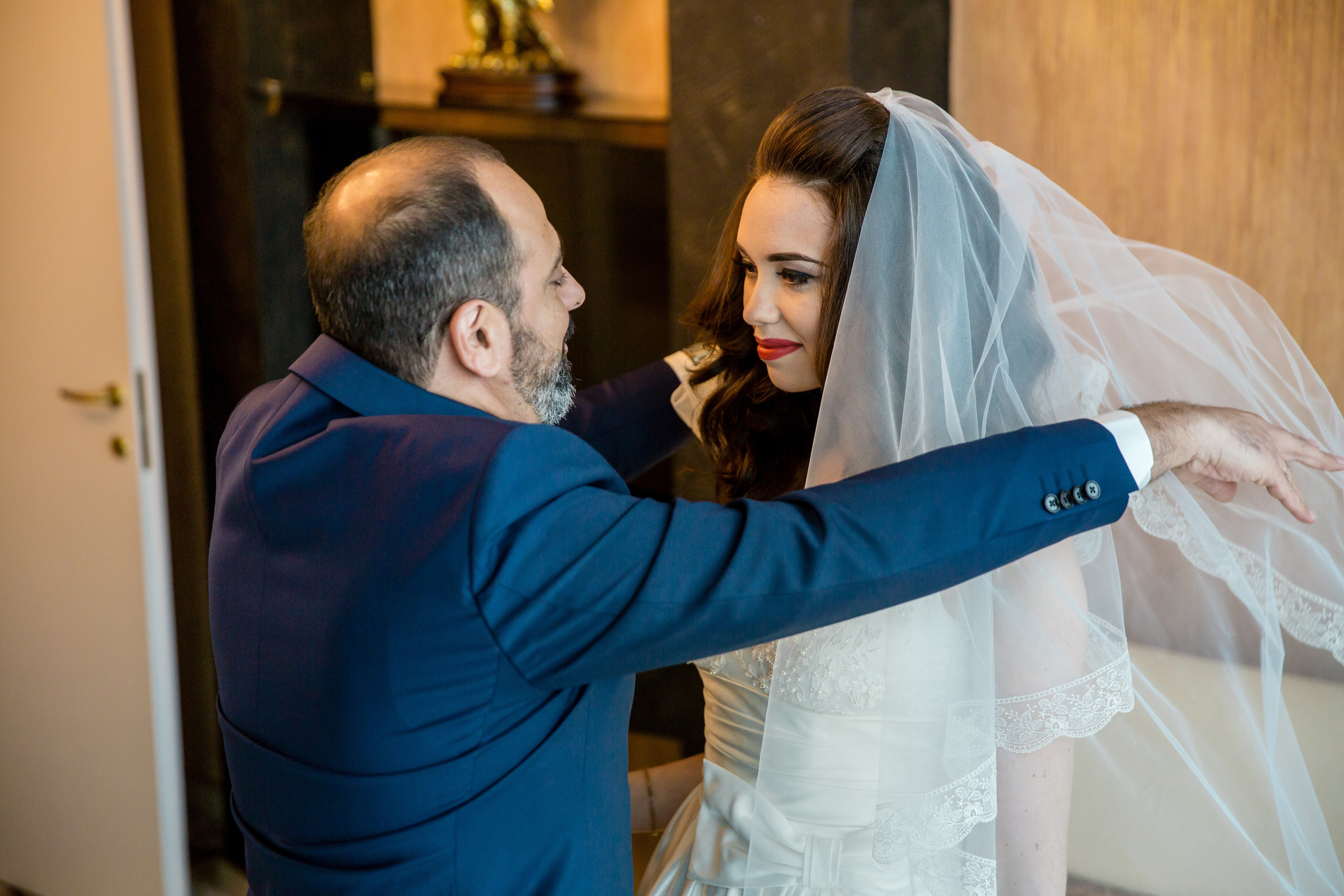 Свадебные фото осенью. Ведущий на праздник в Москве / Денис Аганин