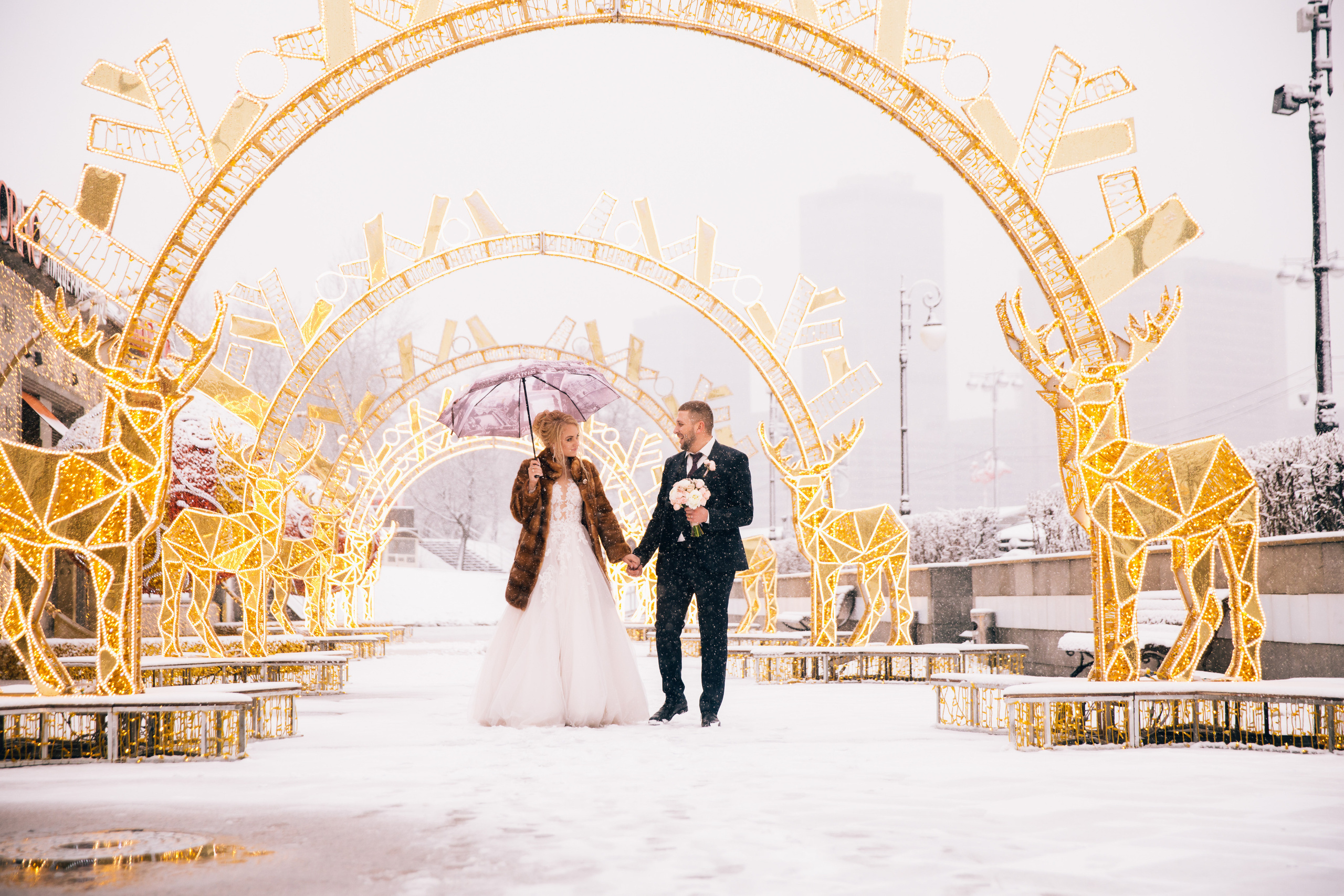 Фотосъёмка зимой на свадьбе. Ведущий на праздник в Москве / Денис Аганин