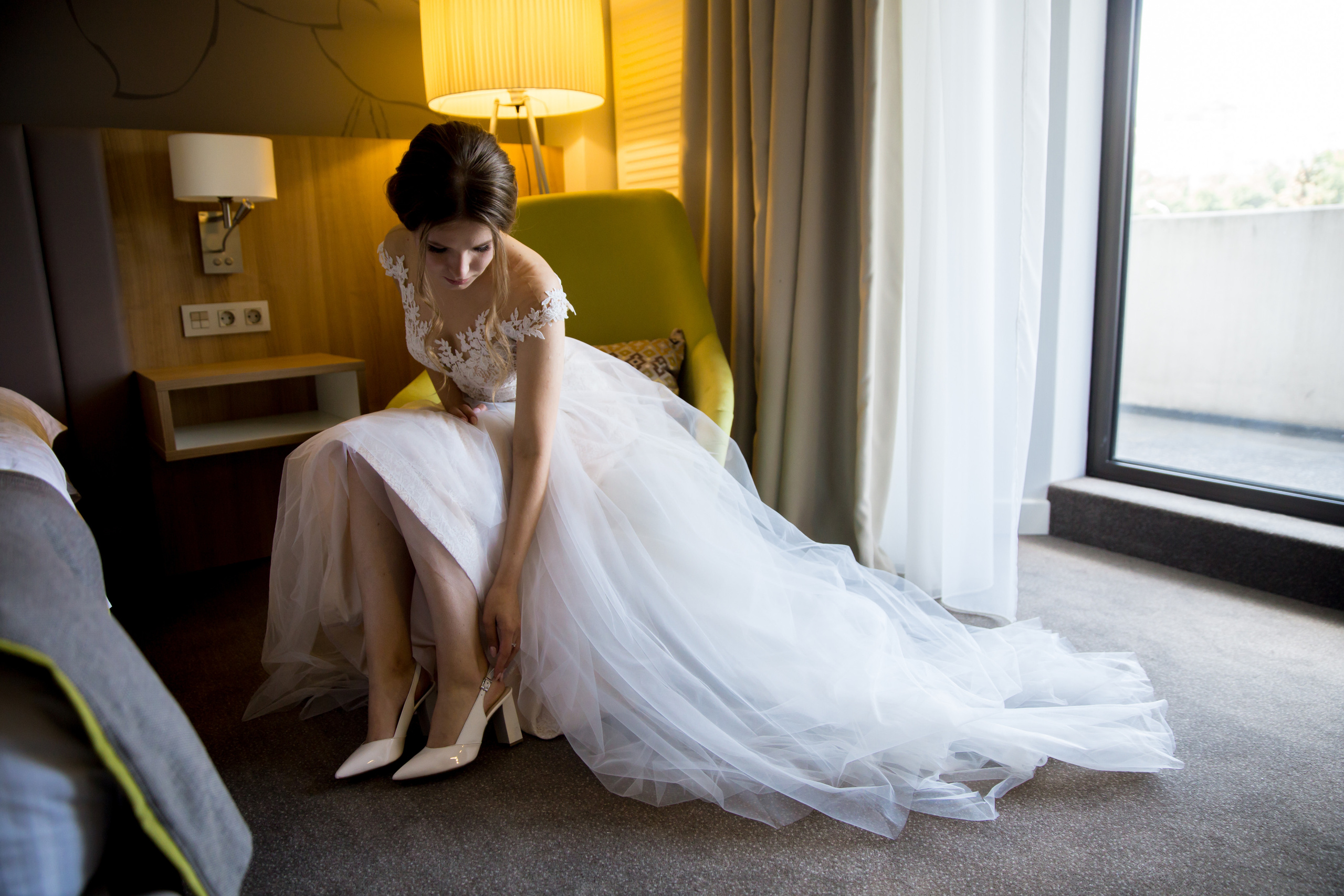 Фотограф на свадьбу летом. Ведущий на праздник в Москве / Денис Аганин