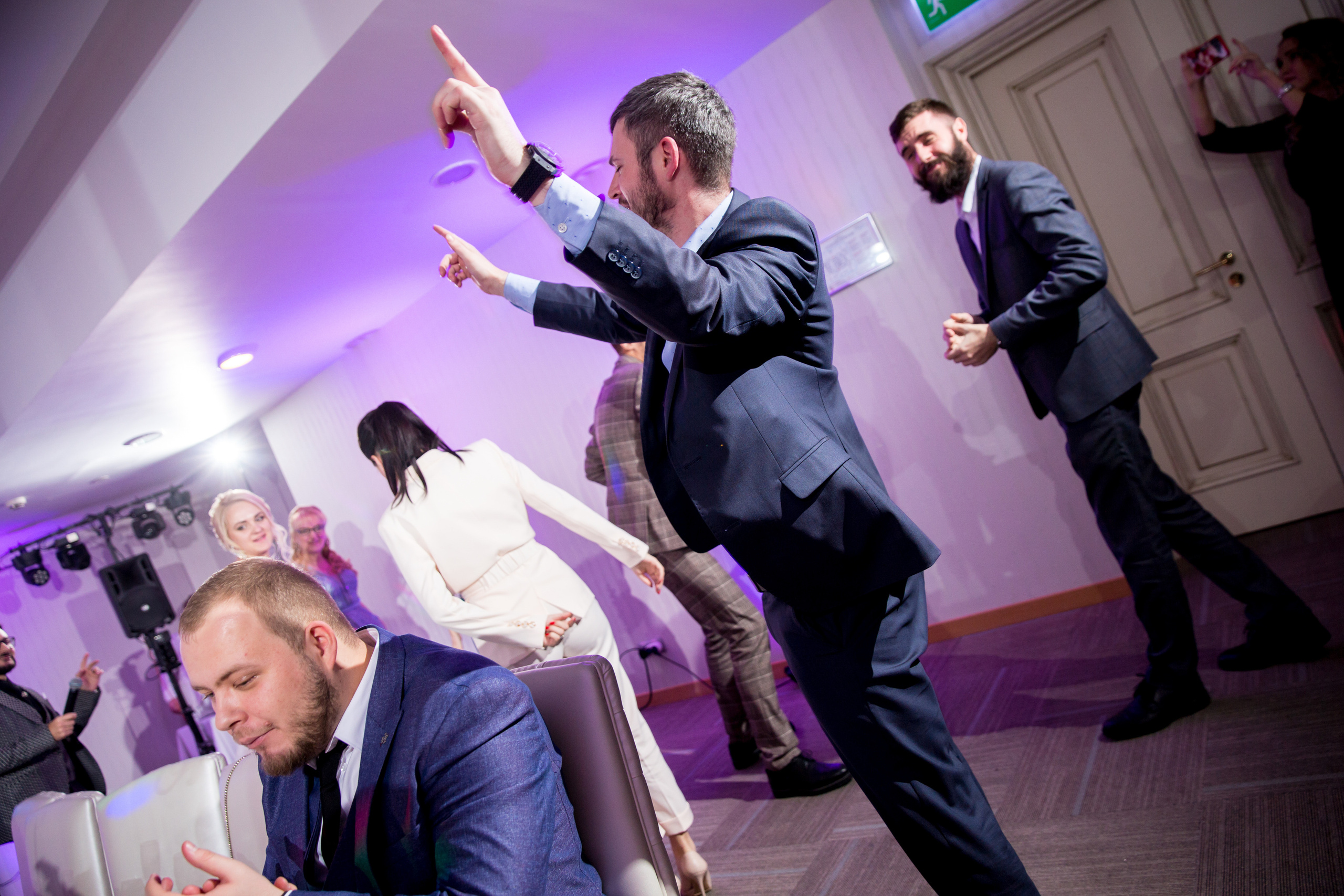 Фотосъёмка зимой на свадьбе. Ведущий на праздник в Москве / Денис Аганин