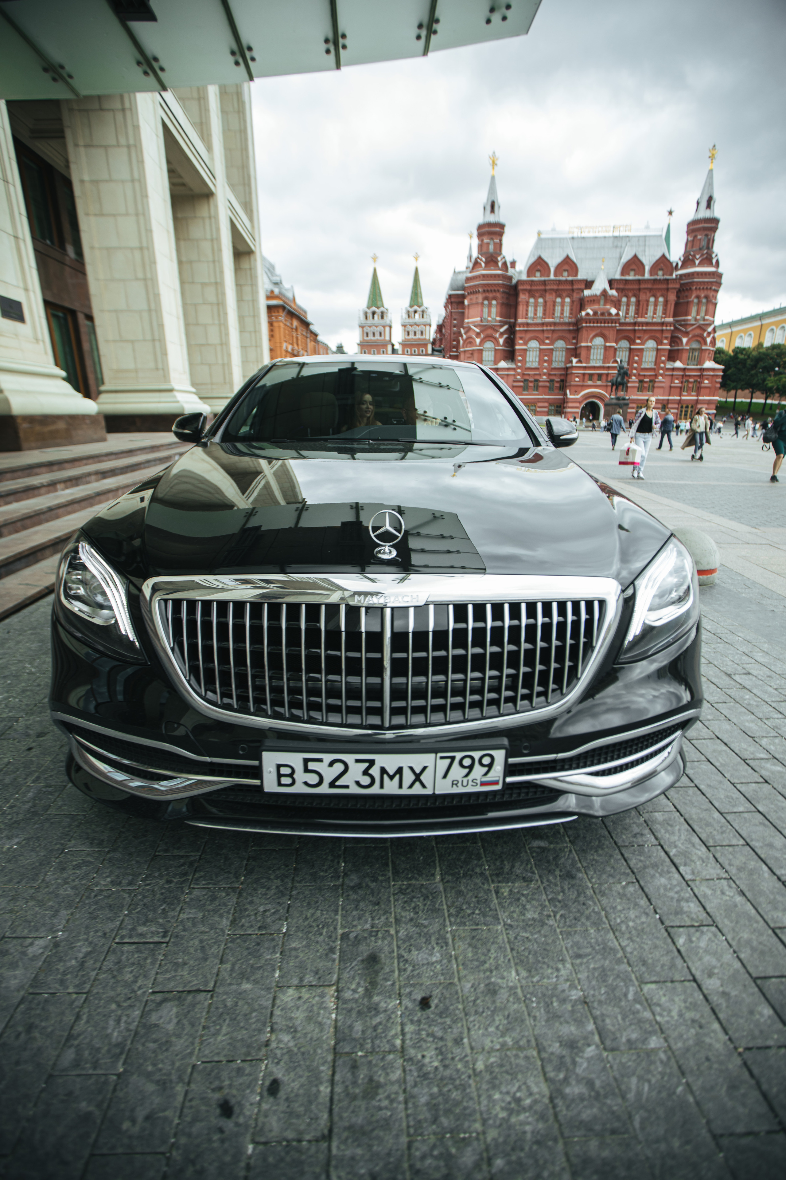 Необычная церемония регистрации брака. Ведущий на праздник в Москве / Денис Аганин