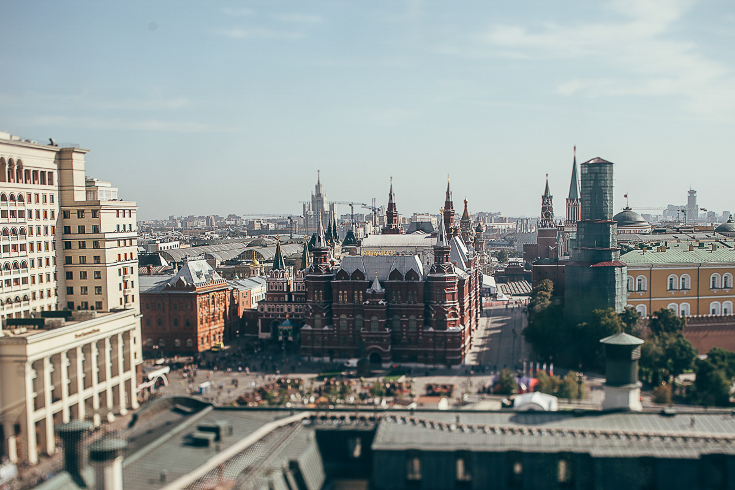 Фотограф на свадьбу. Ведущий на праздник в Москве / Денис Аганин