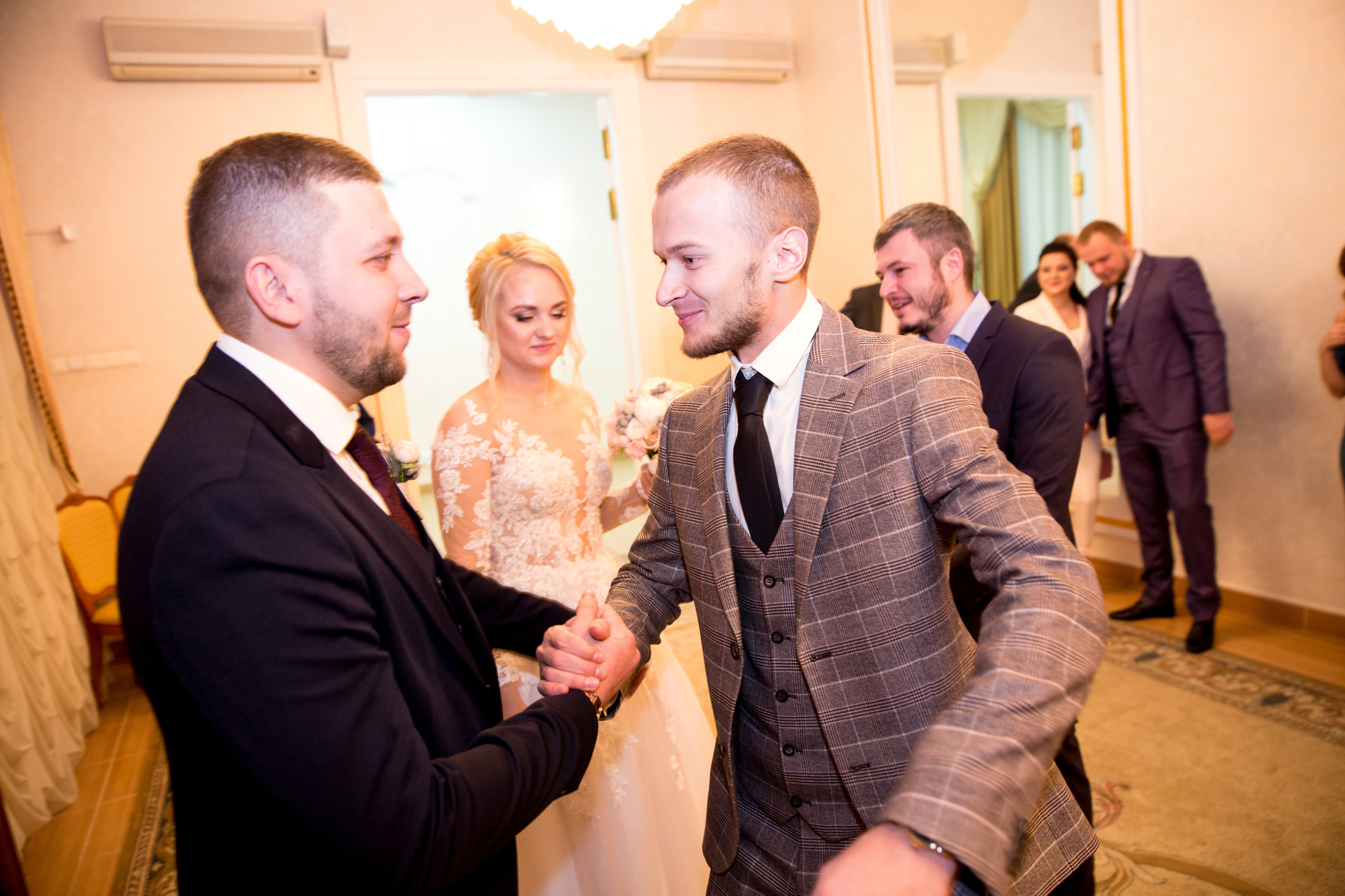 Фотосъёмка зимой на свадьбе. Ведущий на праздник в Москве / Денис Аганин