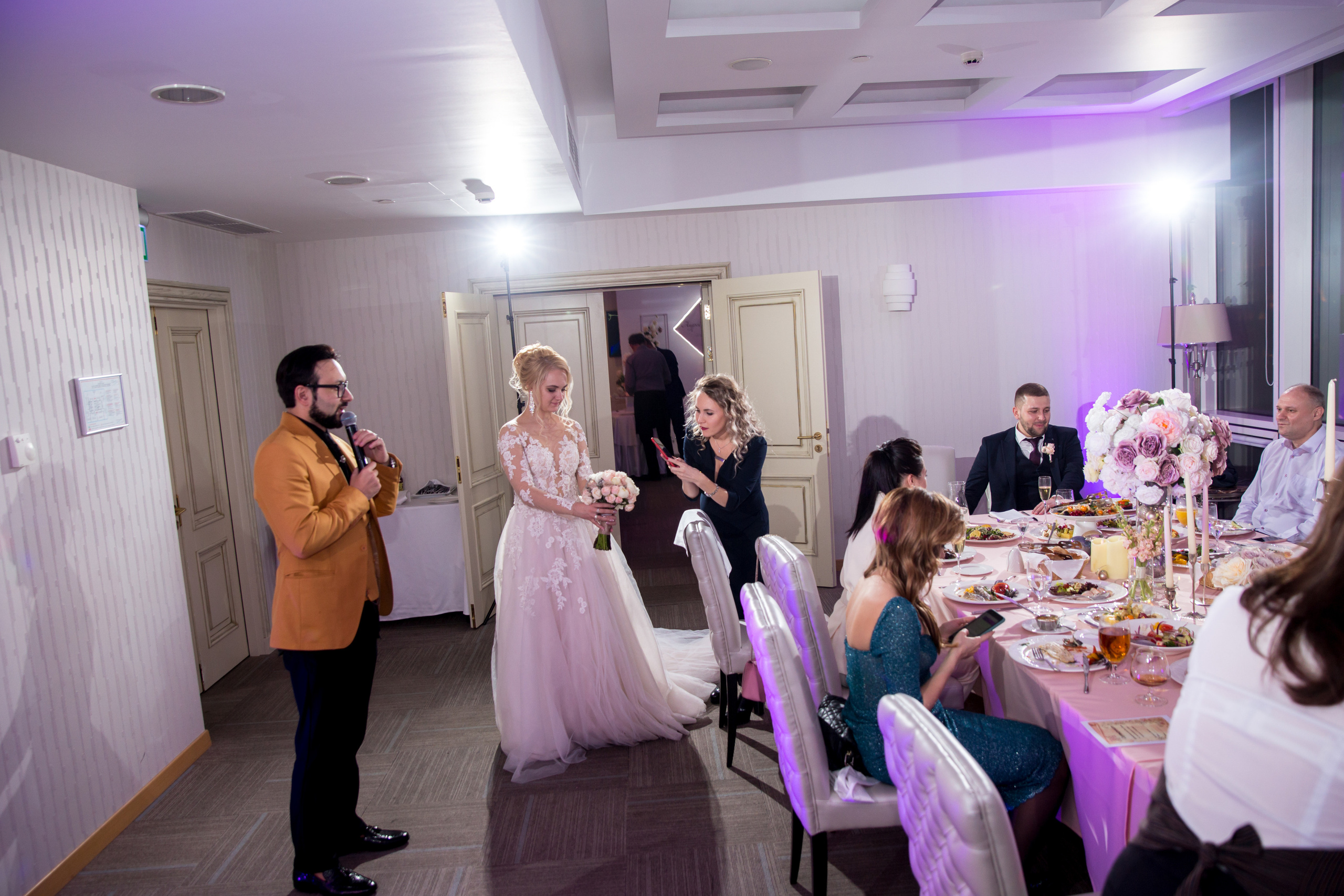 Фотосъёмка зимой на свадьбе. Ведущий на праздник в Москве / Денис Аганин