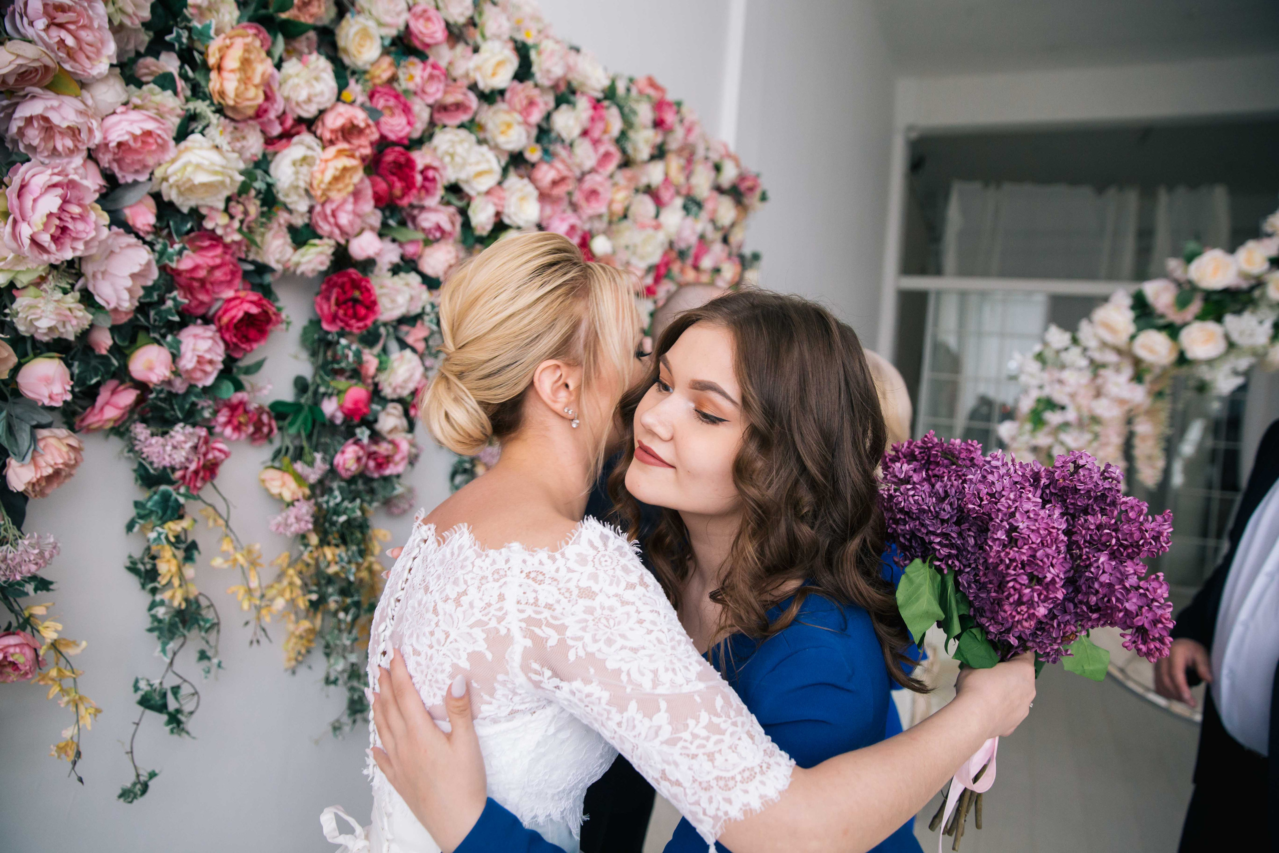 Свадебная фотосъёмка в студии. Ведущий на праздник в Москве / Денис Аганин