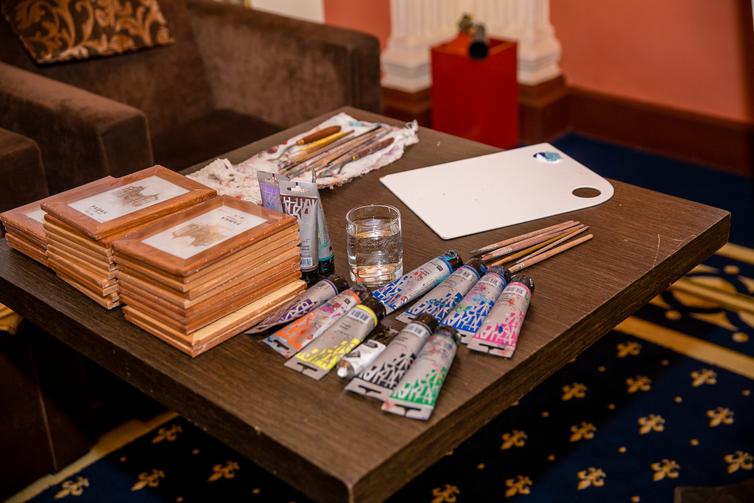 Свадебные фото осенью. Ведущий на праздник в Москве / Денис Аганин