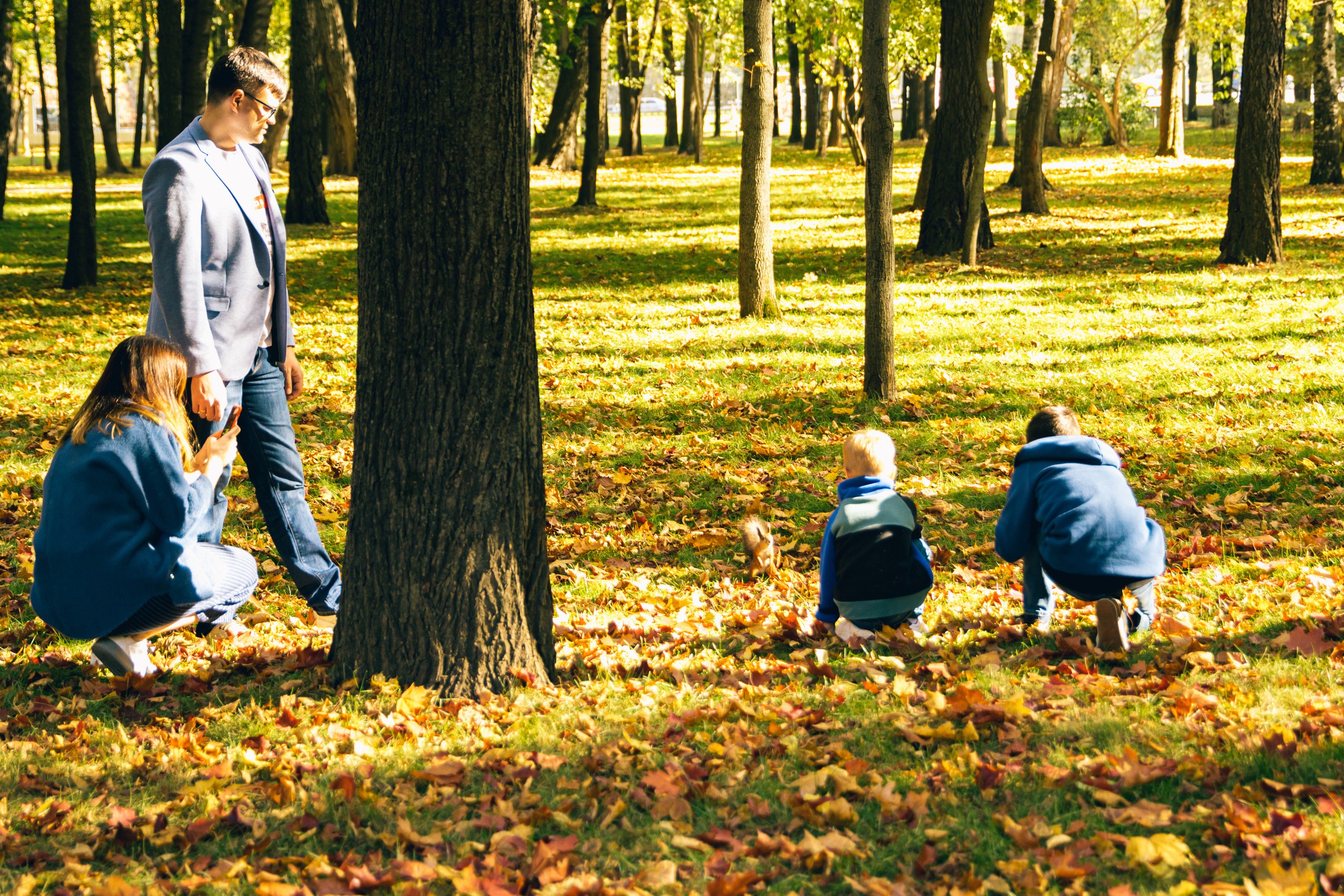 Семейная фотосъёмка на улице. Ведущий на праздник в Москве / Денис Аганин
