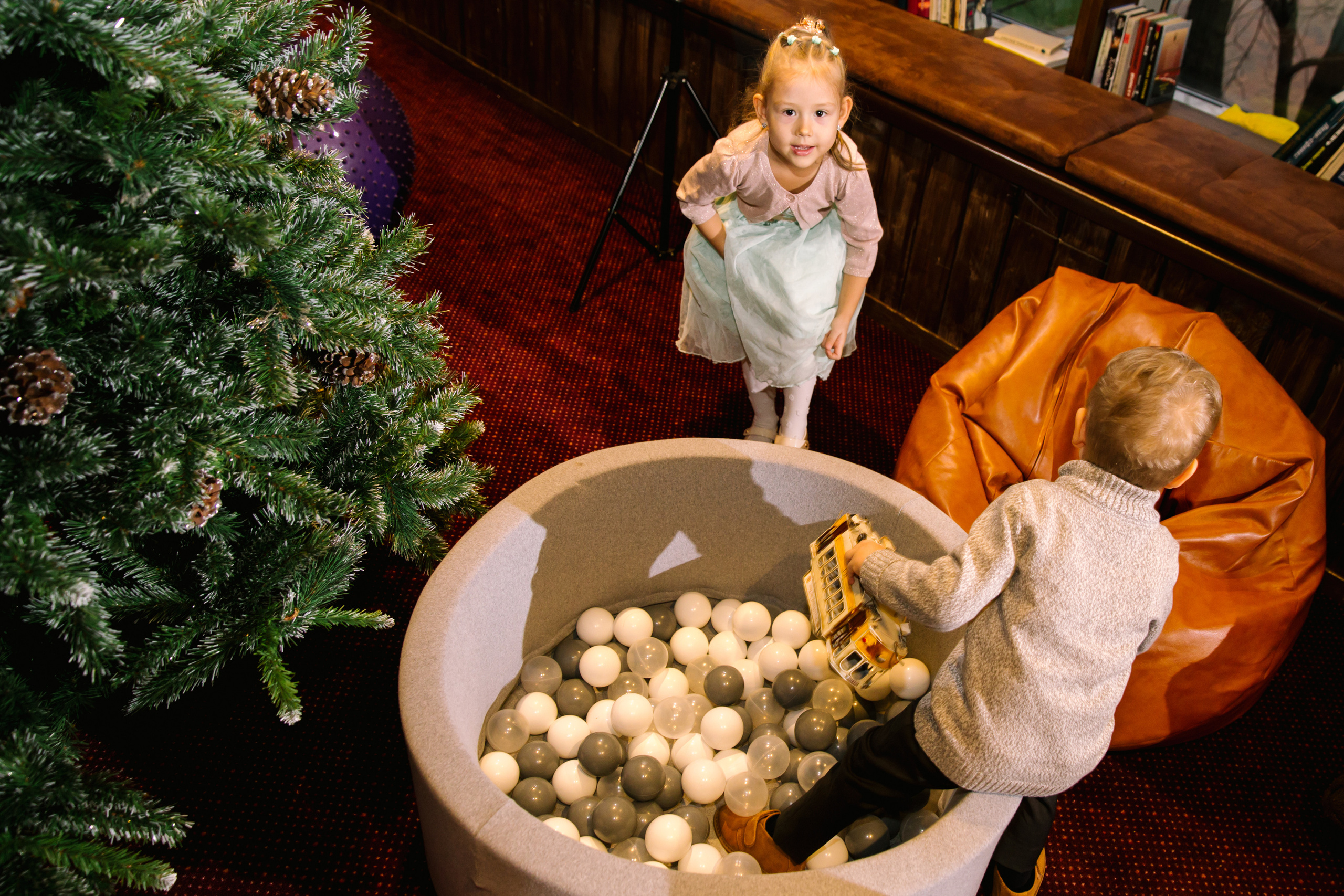 Фотосъёмка детского праздника. Ведущий на праздник в Москве / Денис Аганин