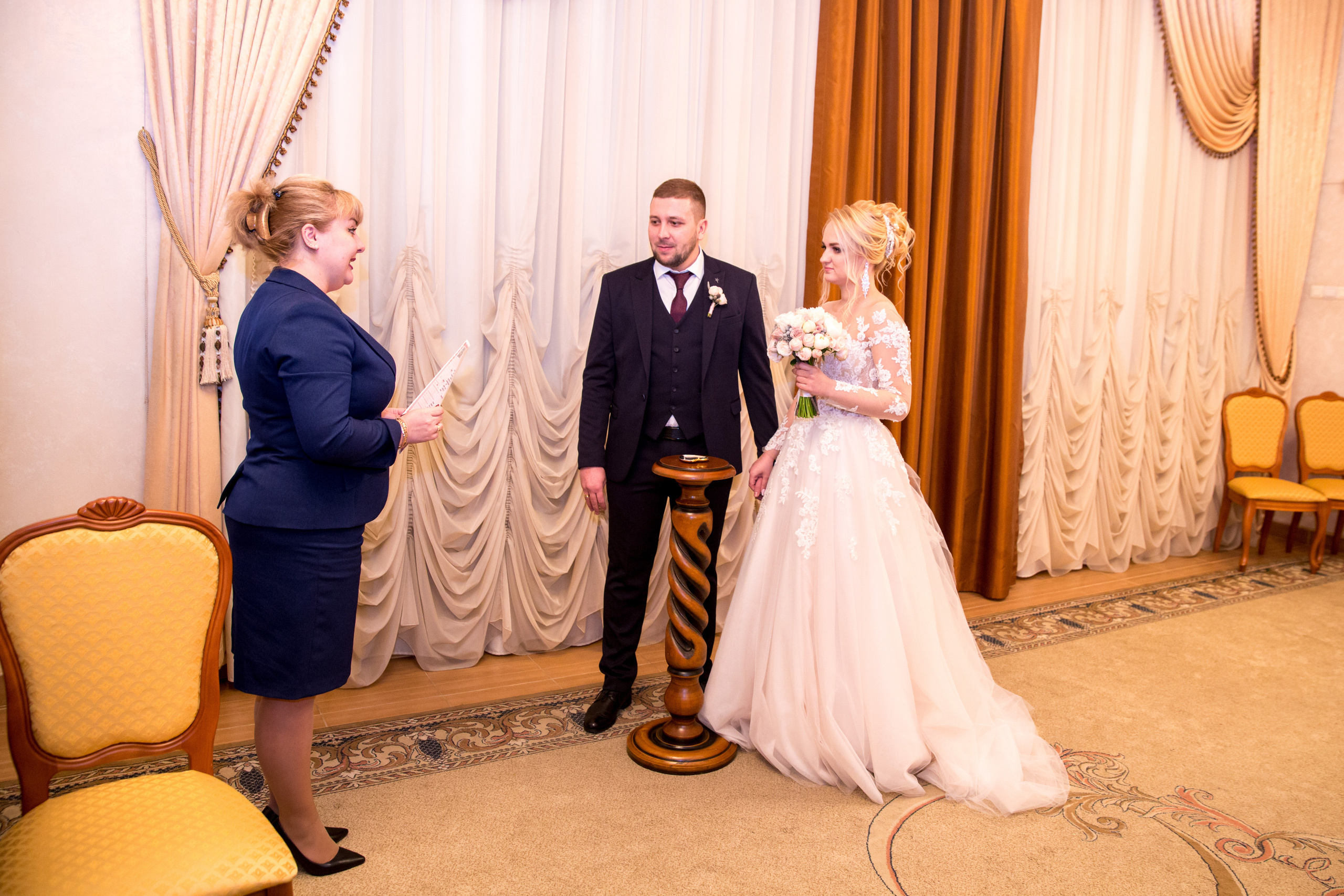 Фотосъёмка зимой на свадьбе. Ведущий на праздник в Москве / Денис Аганин