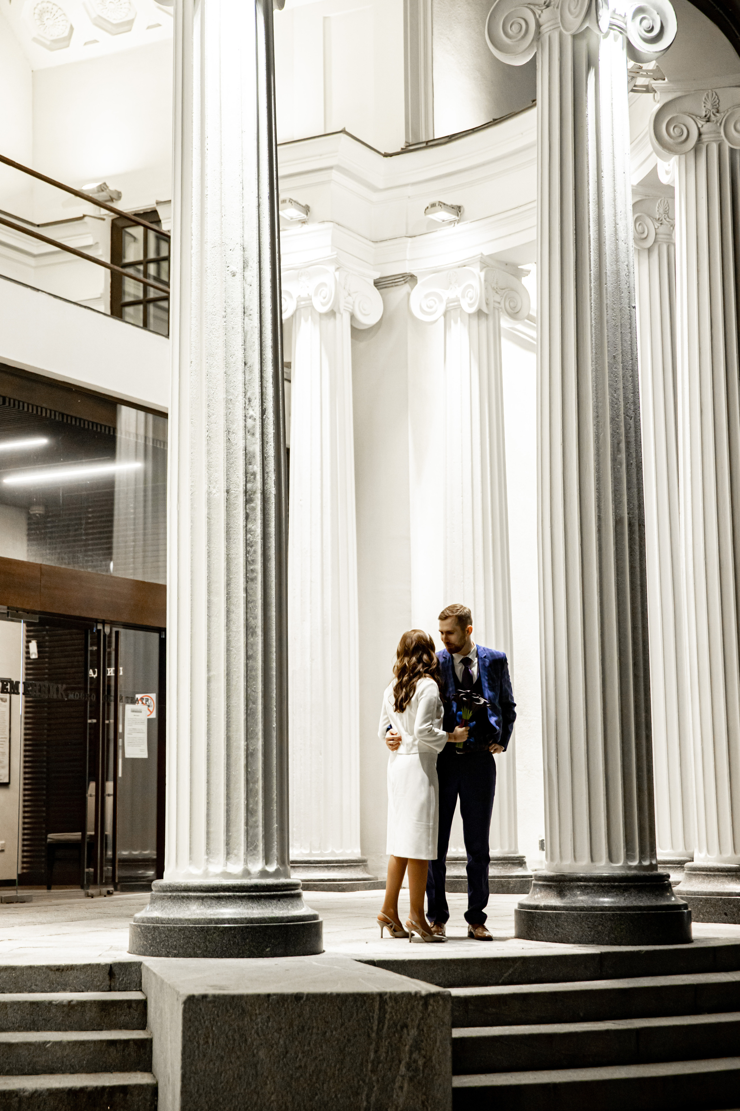 Ночная регистрация брака. Ведущий на праздник в Москве / Денис Аганин